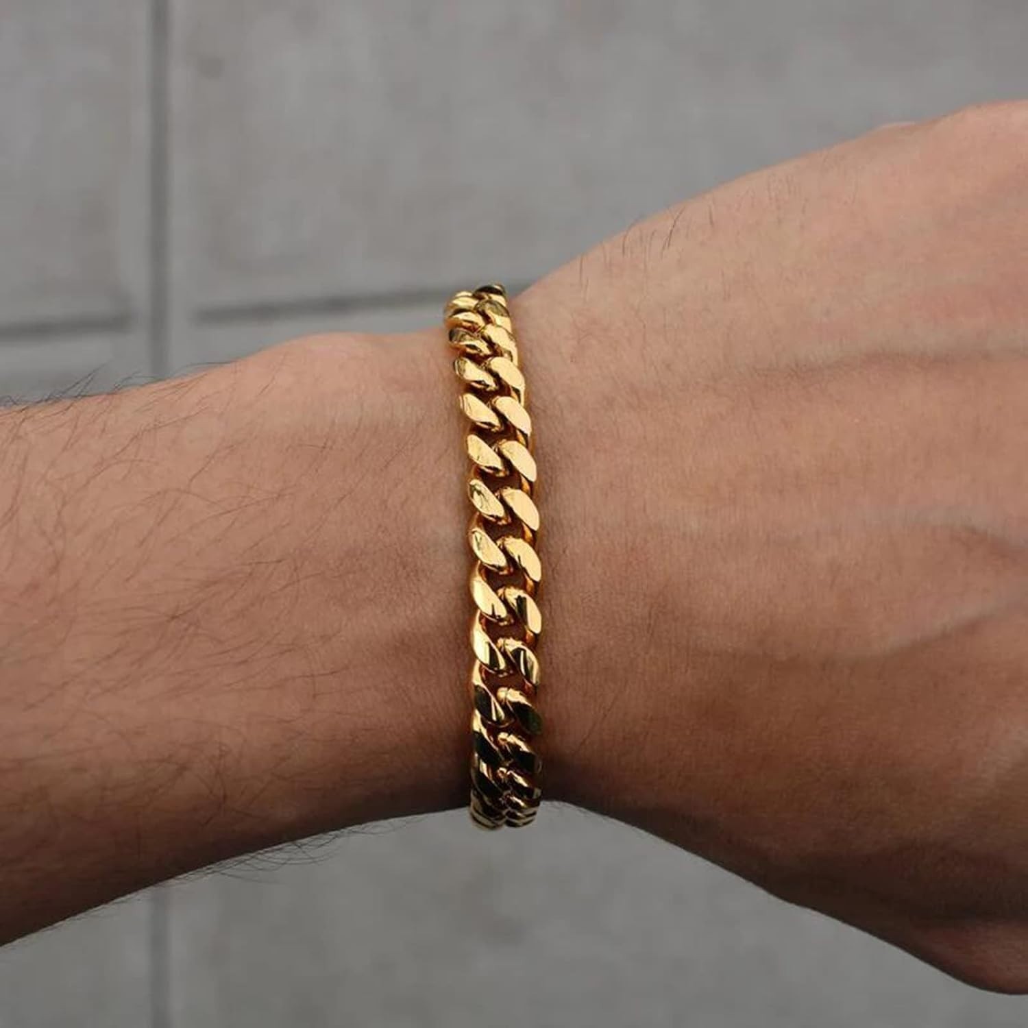 Durable and Stylish 7.5 Inch Stainless Steel Cuban Chain Bracelet – Gift Boxed