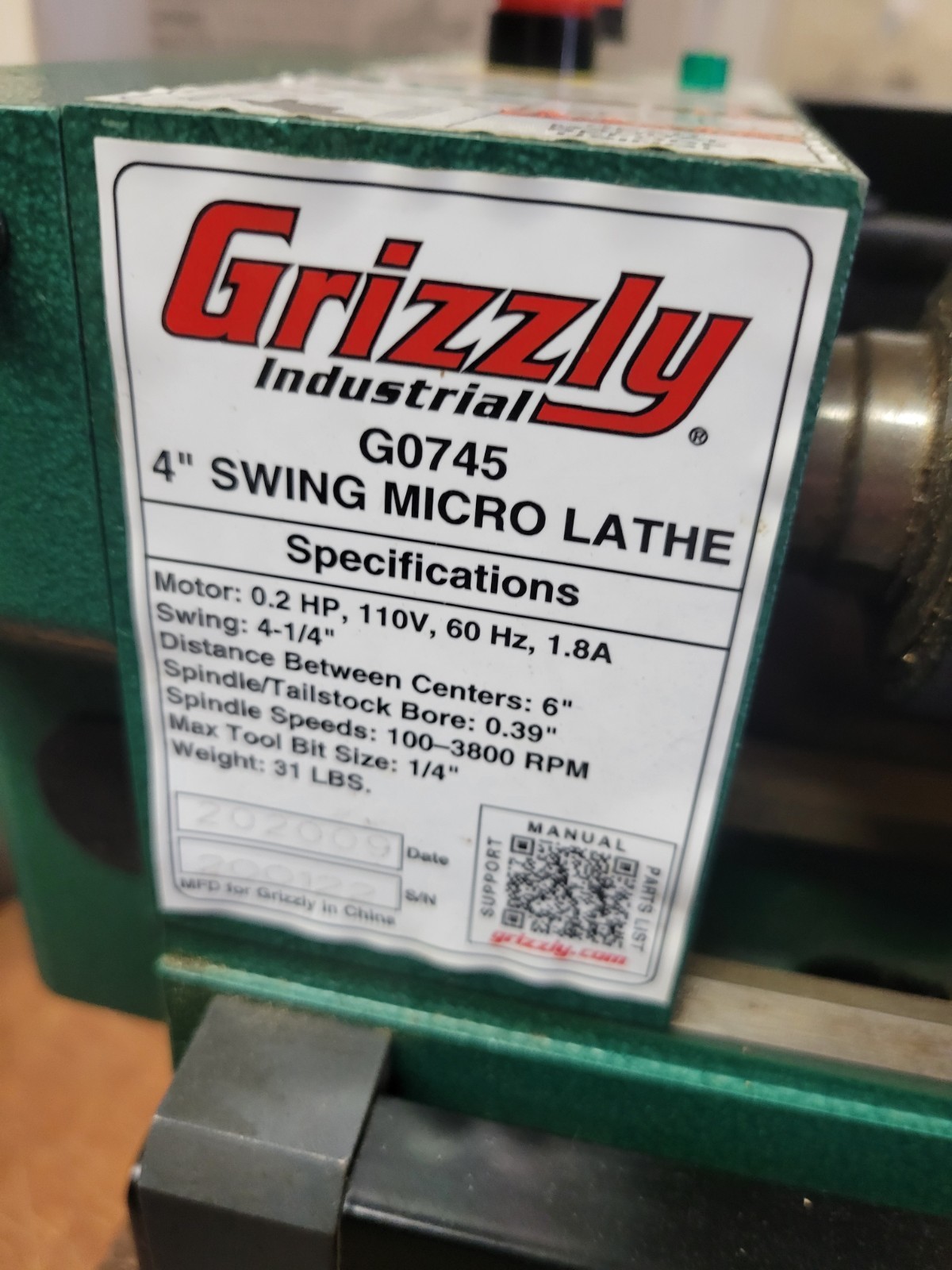 Grizzly G0745 Variable-Speed 4″x6″ Benchtop Metal Micro Lathe, Jewelers Lathe