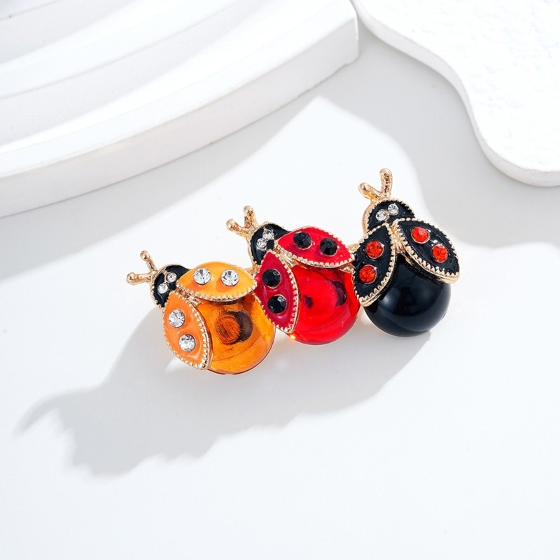 Stylish Lightweight Zinc Alloy Ladybugs Brooch Set For Fashion Accessories Gift