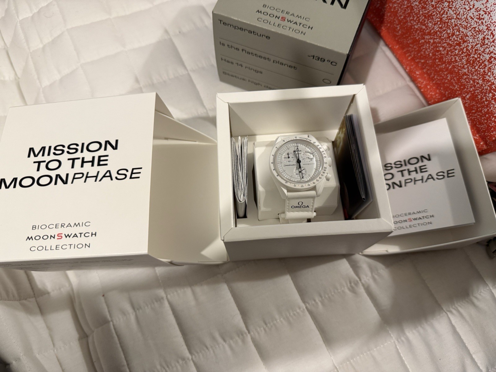 OMEGA x Swatch MoonSwatch Moonphase White Quartz Chrono Tachymeter 42mm