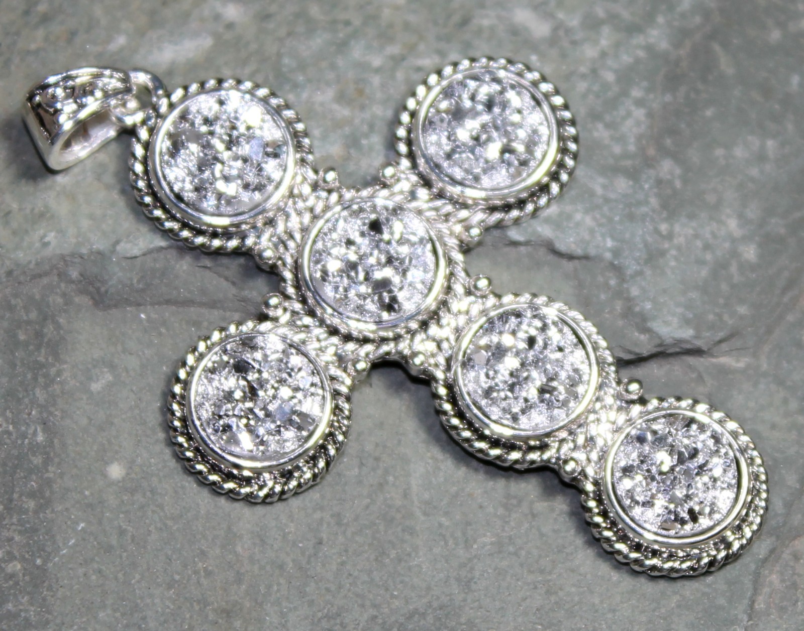 Silver Elegant Shiny Silver Titanium Druzy Cross PENDANT Jewelry WP10402