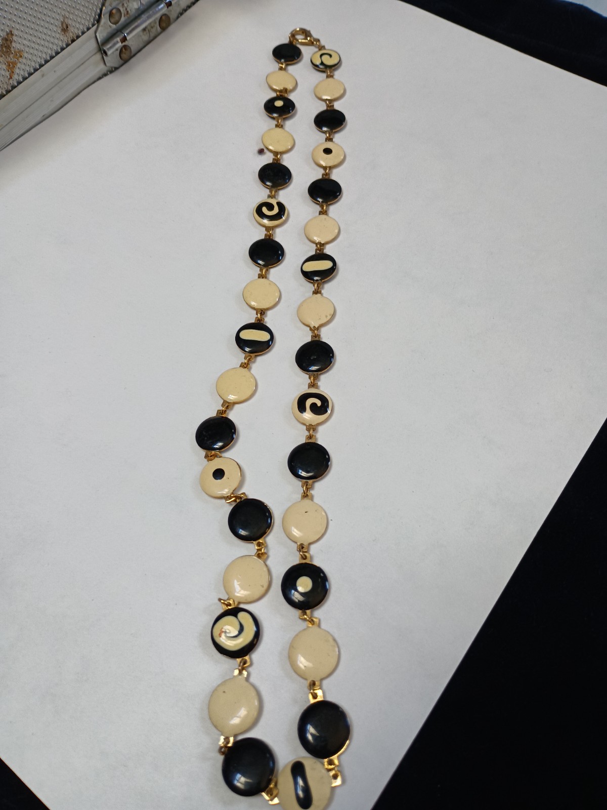 Premier Designs Pure Sophistication Black Cream Enamel Disc Statement Necklace 2