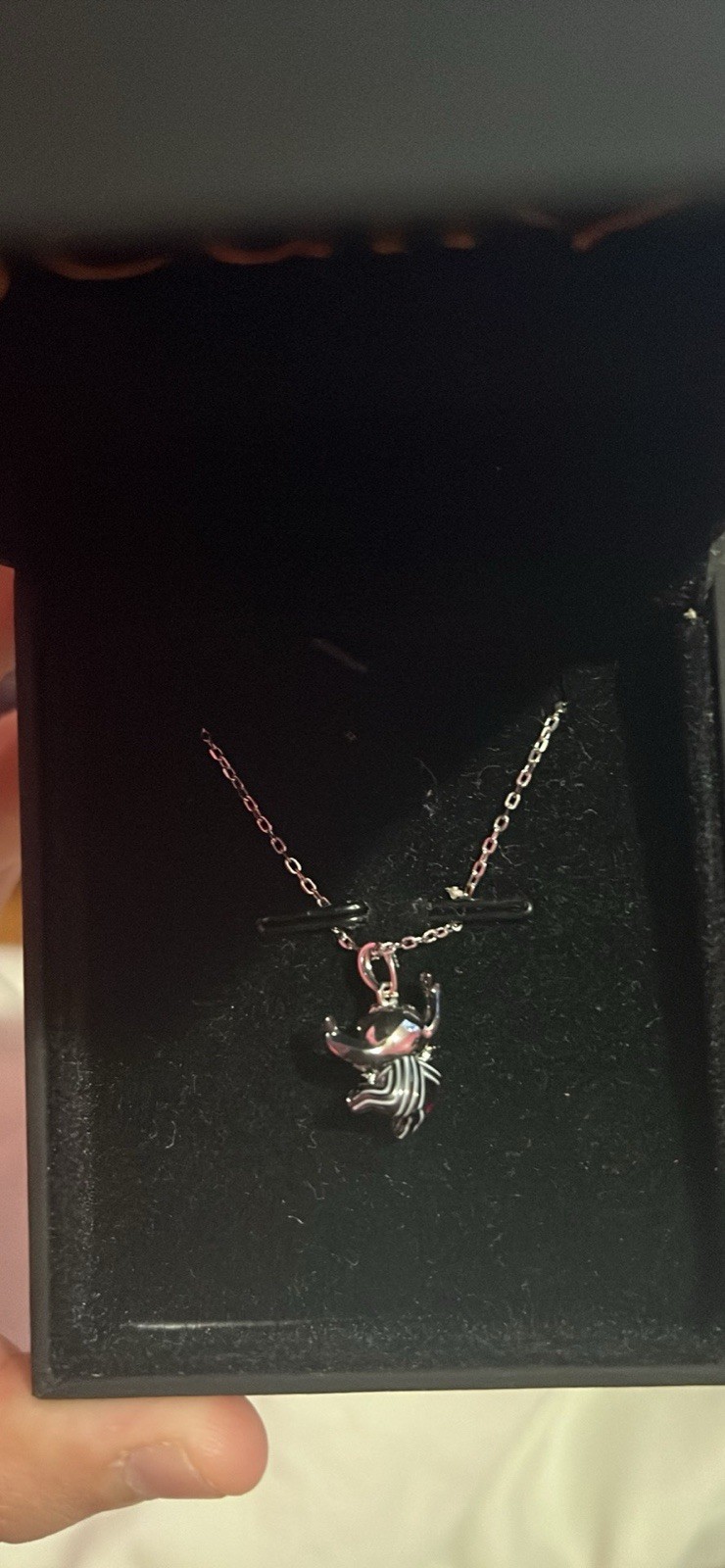 Jeulia Silver Stitch Charm Necklace Pink Heart Stone Cable Chain