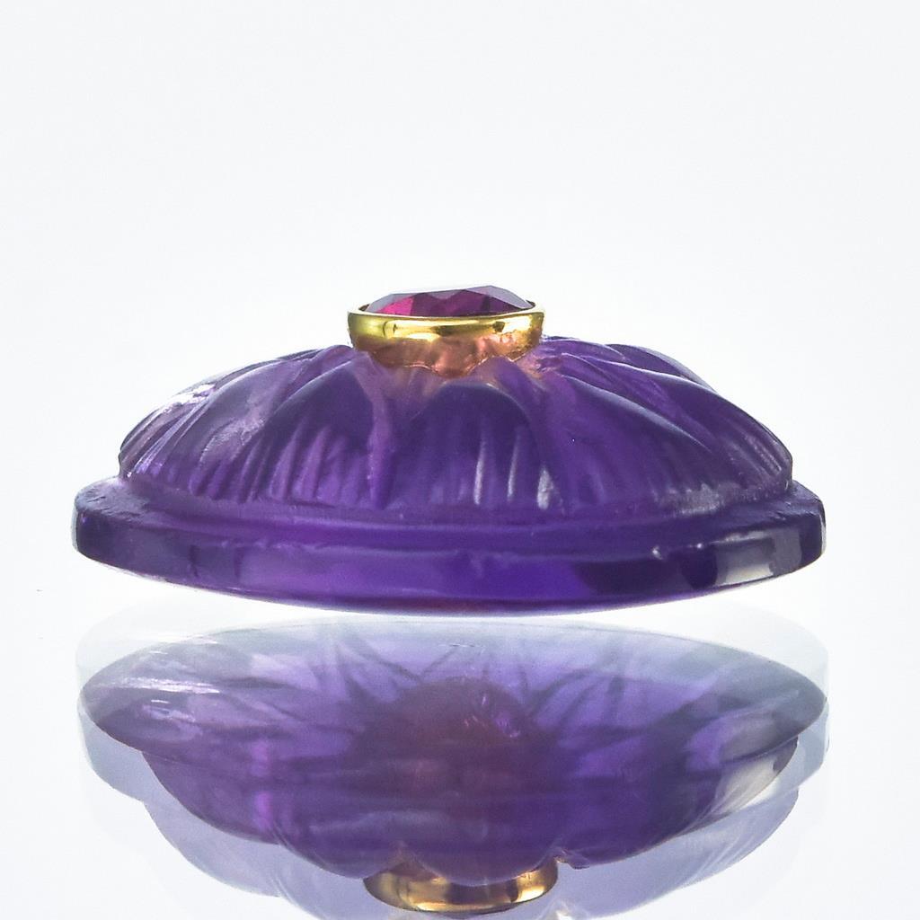 1.95 g Carved Lotus Purple Amethyst Cabochon & Rhodolite Gemstone Inlay 17x13mm