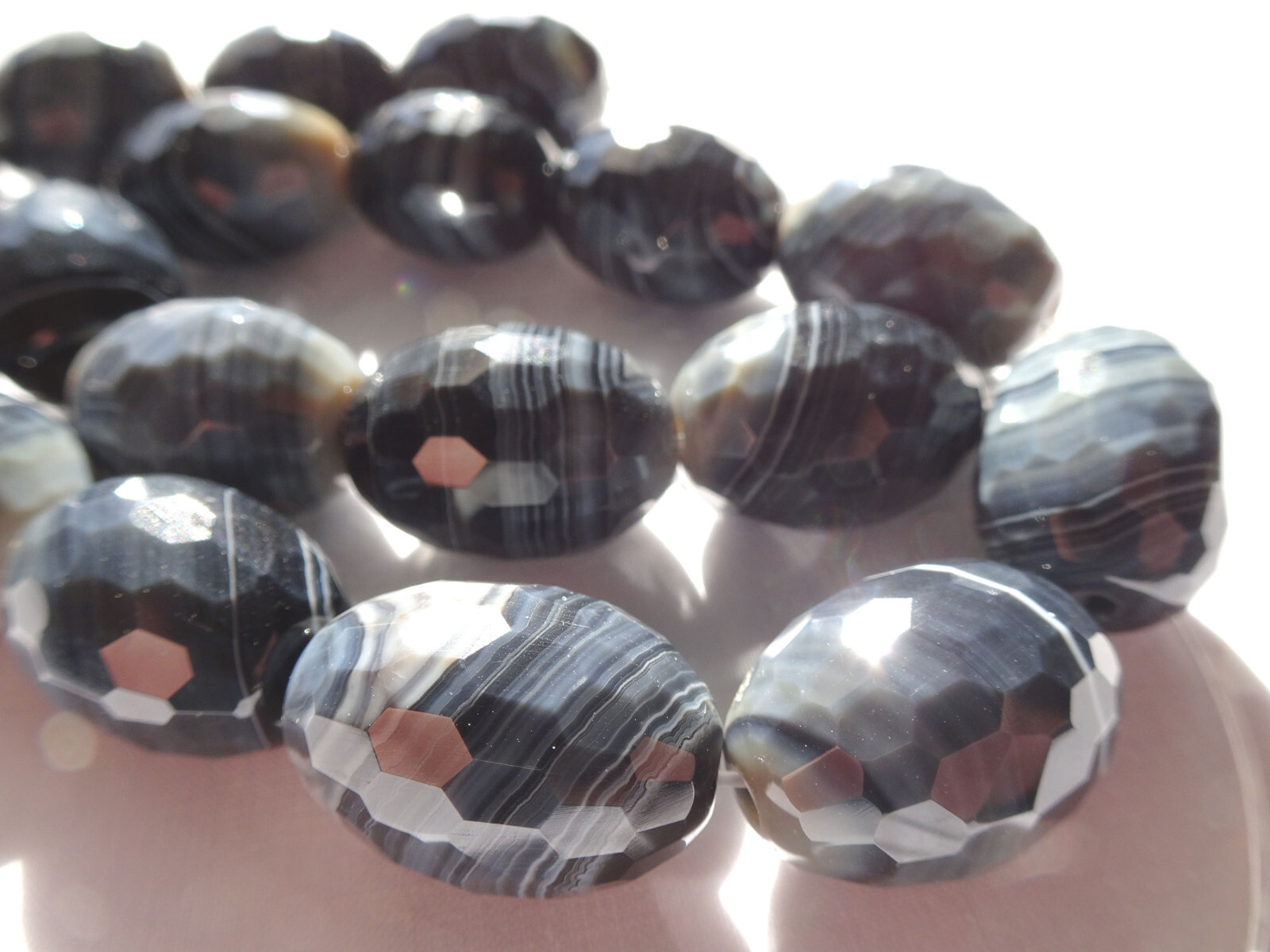 14 1/2″ Str Natural Faceted Banded Agate Oval Stone Beads 19-21mm Long A881 DNG