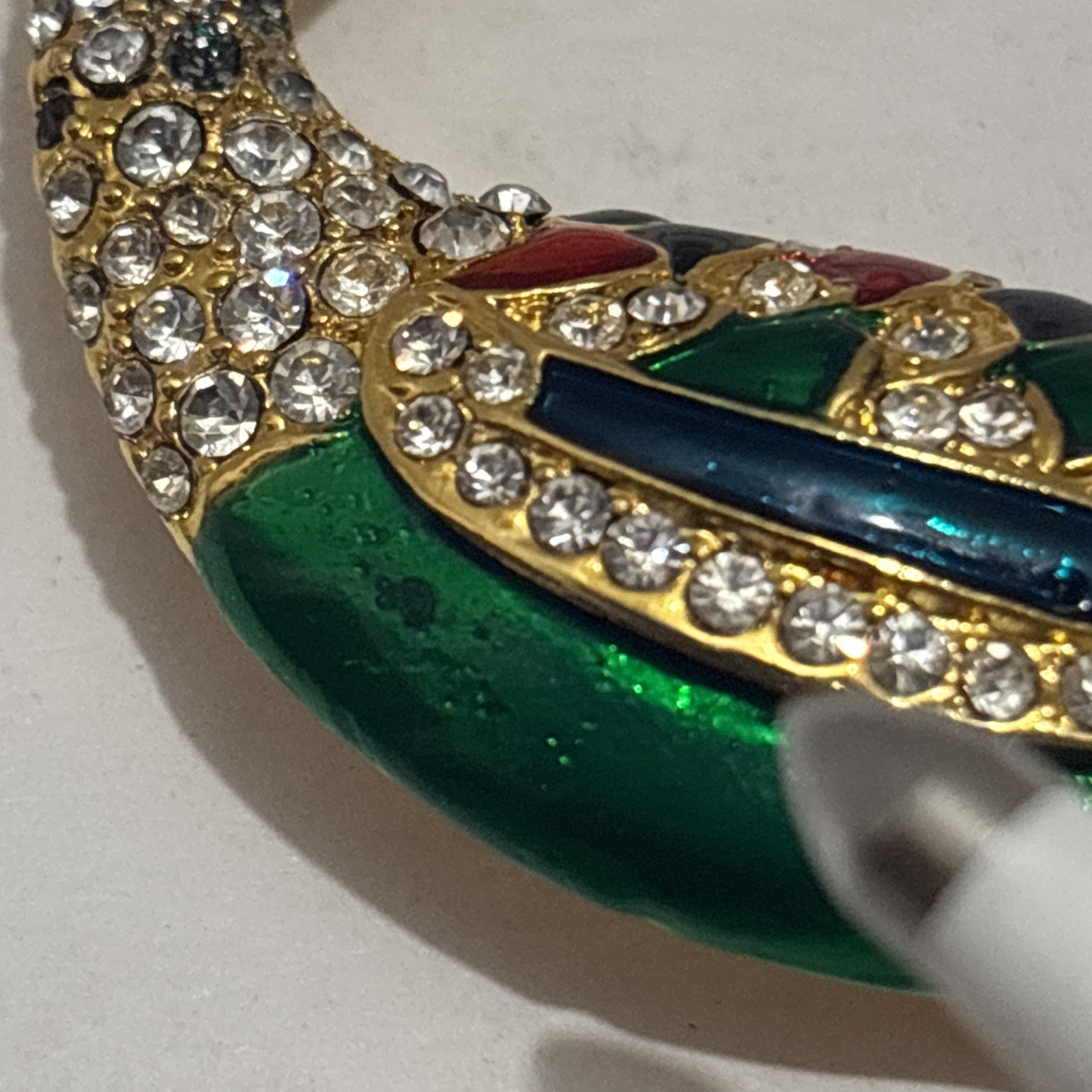 Vtg 1980s rhinestone enamel peacock paradise bird brooch