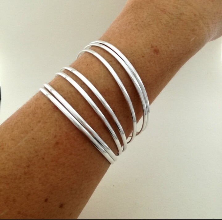 Simple Design Set Off 7 Beautiful Women Gift Handmade 925Sterling Silver Bangles