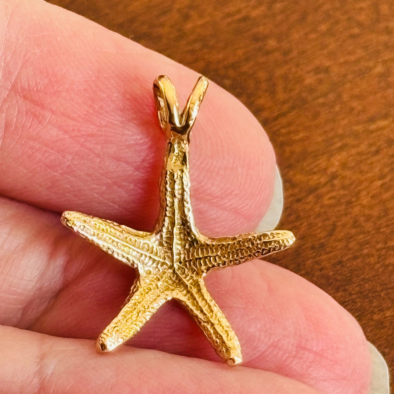 Vintage 14K Yellow Gold Starfish Nautical Beach Sea Life 1″ Pendant 1.5g