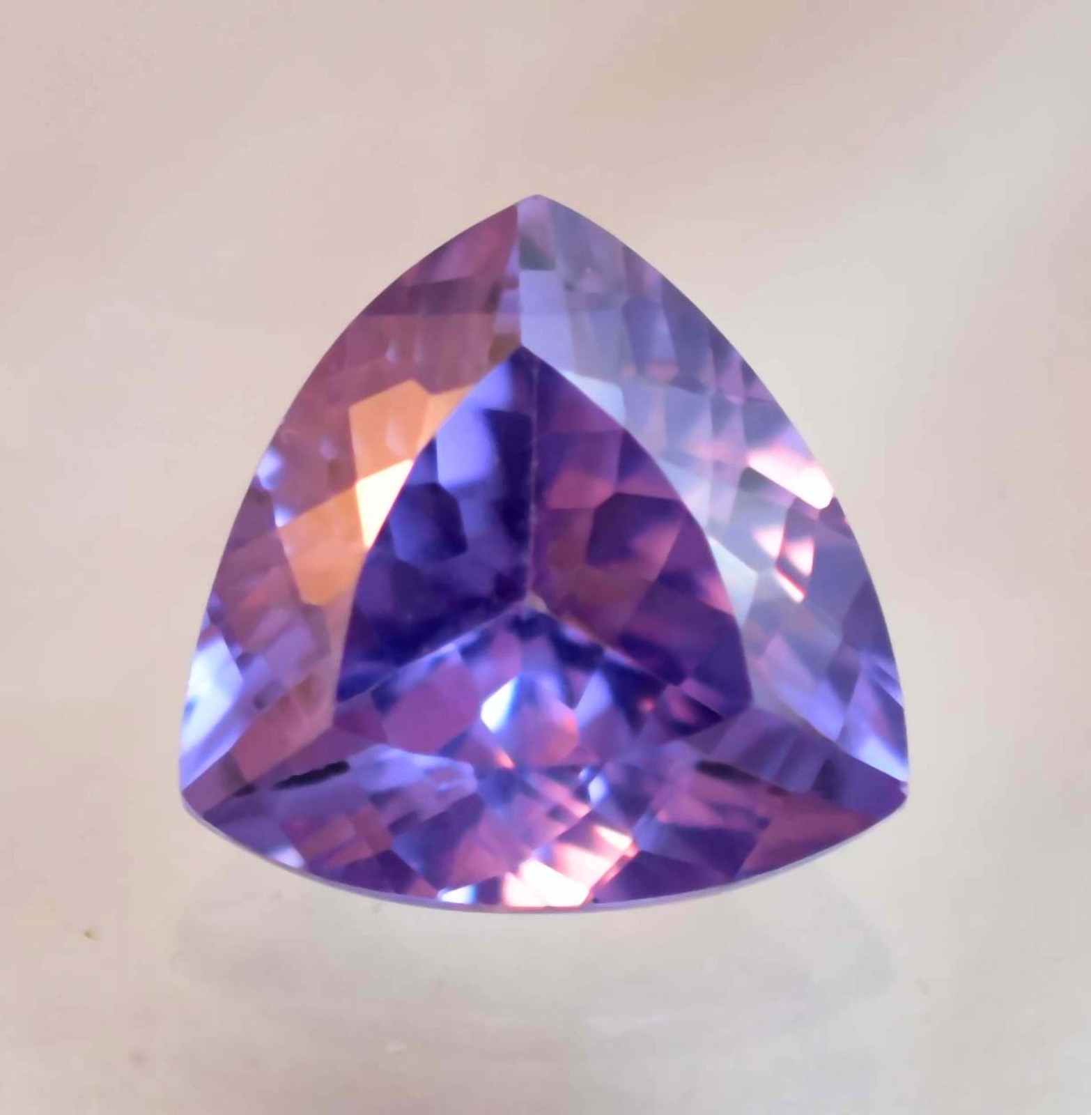 9.5 Ct Natural CERTIFIED Alexandrite Color Change trillion Cut Loose Gemstone
