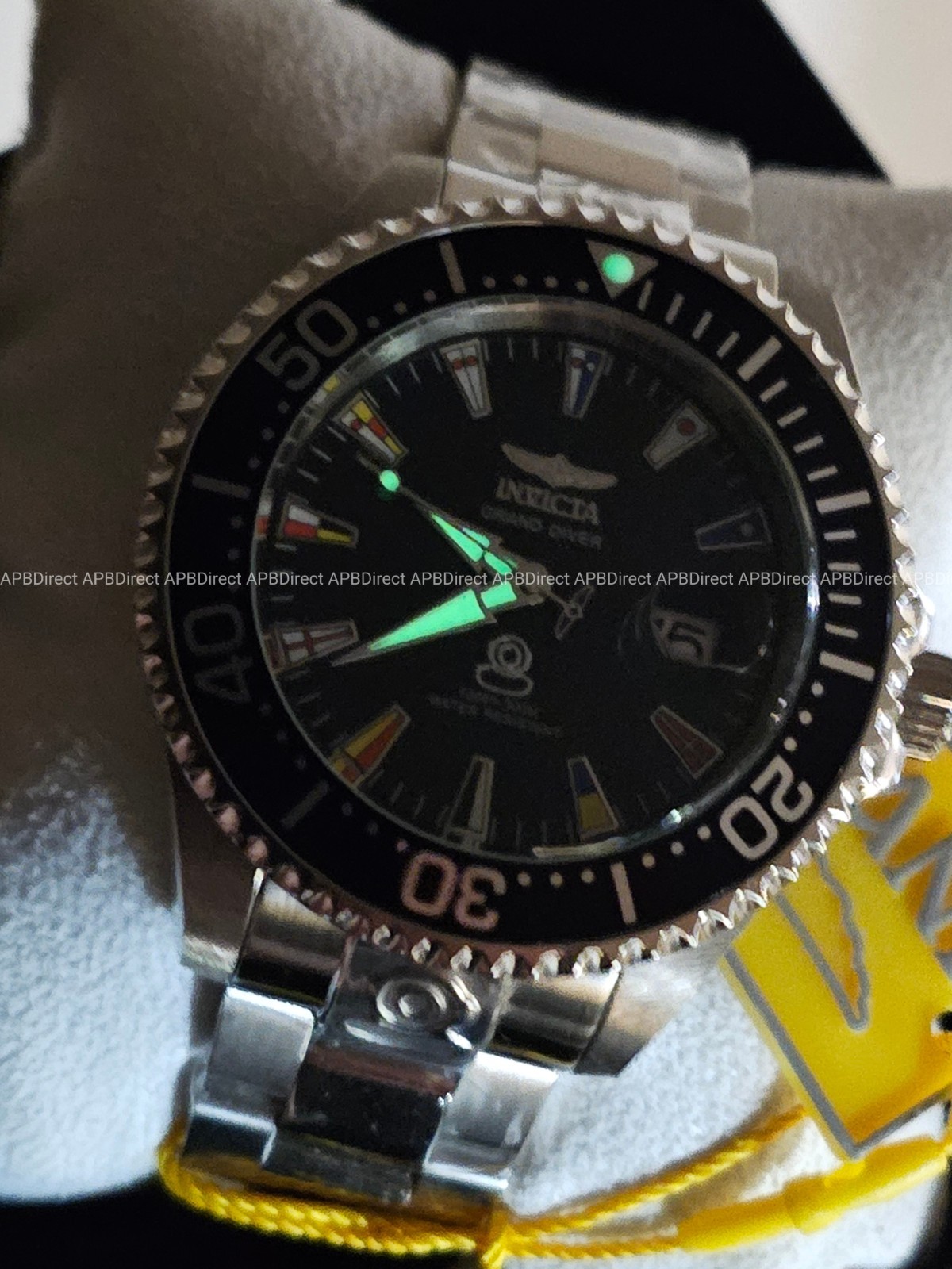 Invicta – Grand Diver – NAUTICAL FLAGS – 300m Automatic Flame-Fusion mens watch