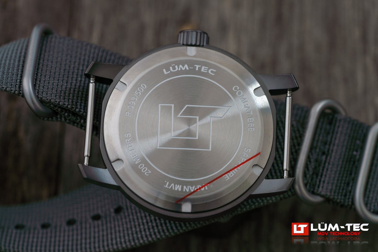 Lum-Tec Combat B68 Day/Date watch, 2-yr warranty, USA Made, 2 straps, 43mm, NIB