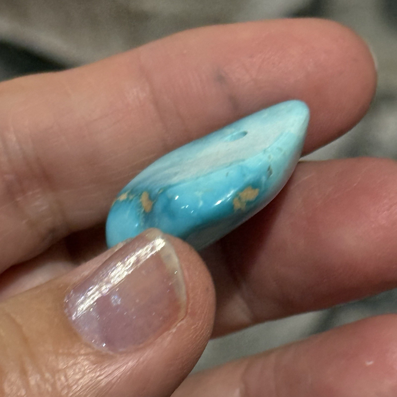 35.6ct 26.7×23.2x10mm Light Blue Hubei Turquoise Drilled Stone Pendant Old Stock