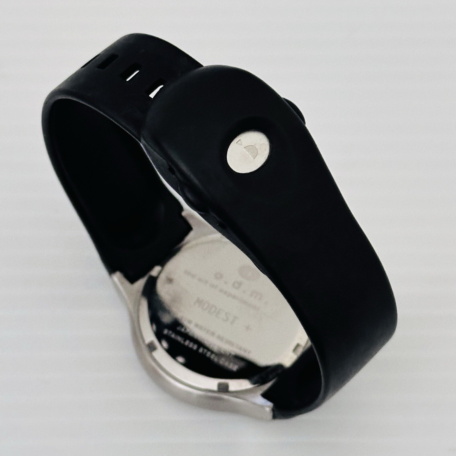 O.D.M Modest + Mens Vintage Y2K Wrist Watch – 100m Water Resist – Aus Postage