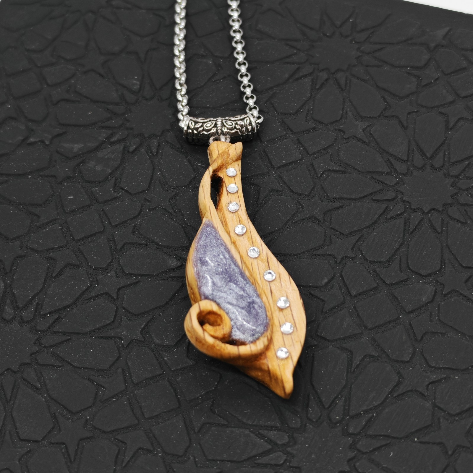 Handcarved Oak Wood Resin Musical Note Necklace Stainless Steel Chain Jewelry