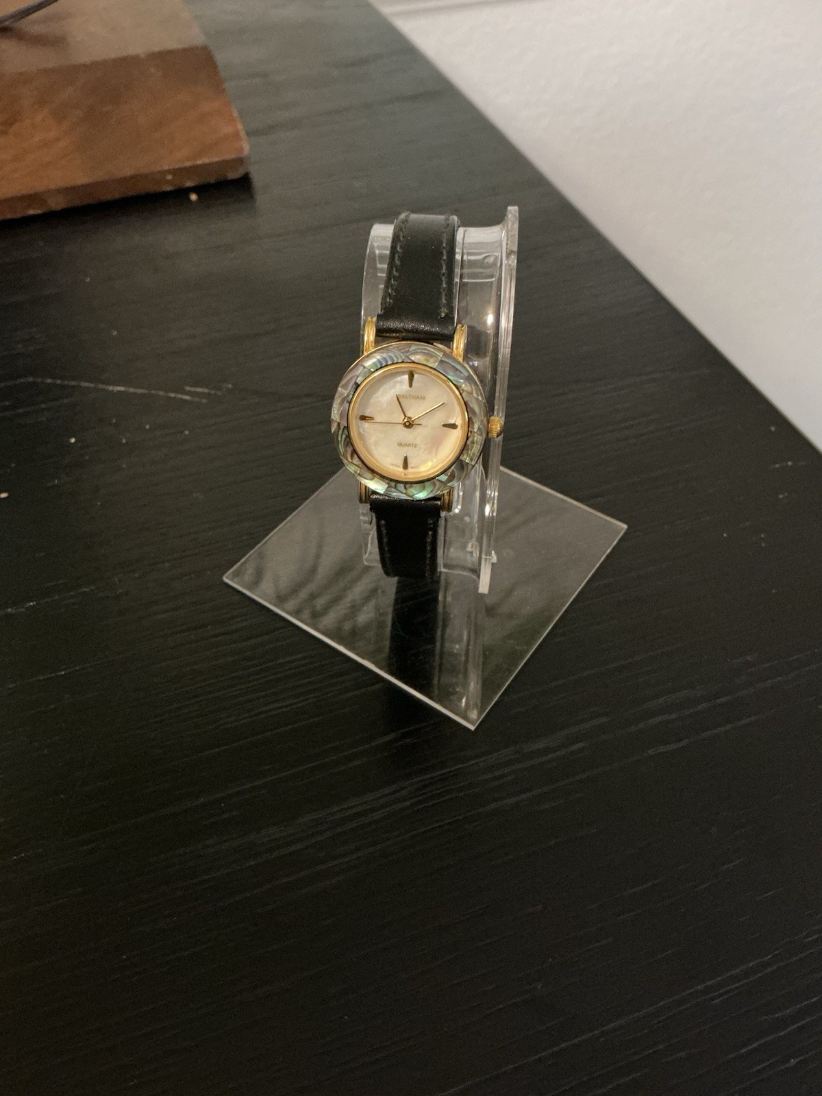 Vintage Women’s Waltham Quartz Gold Tone MOP Dial New Battery New Band Works
