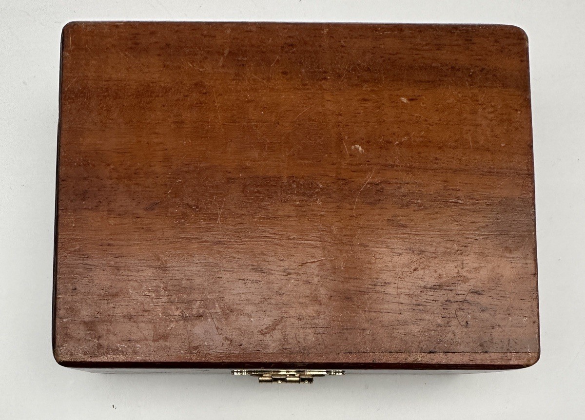 Vintage Pocket watch display case – Holder for 6 pocket watches – 16cm x 12cm