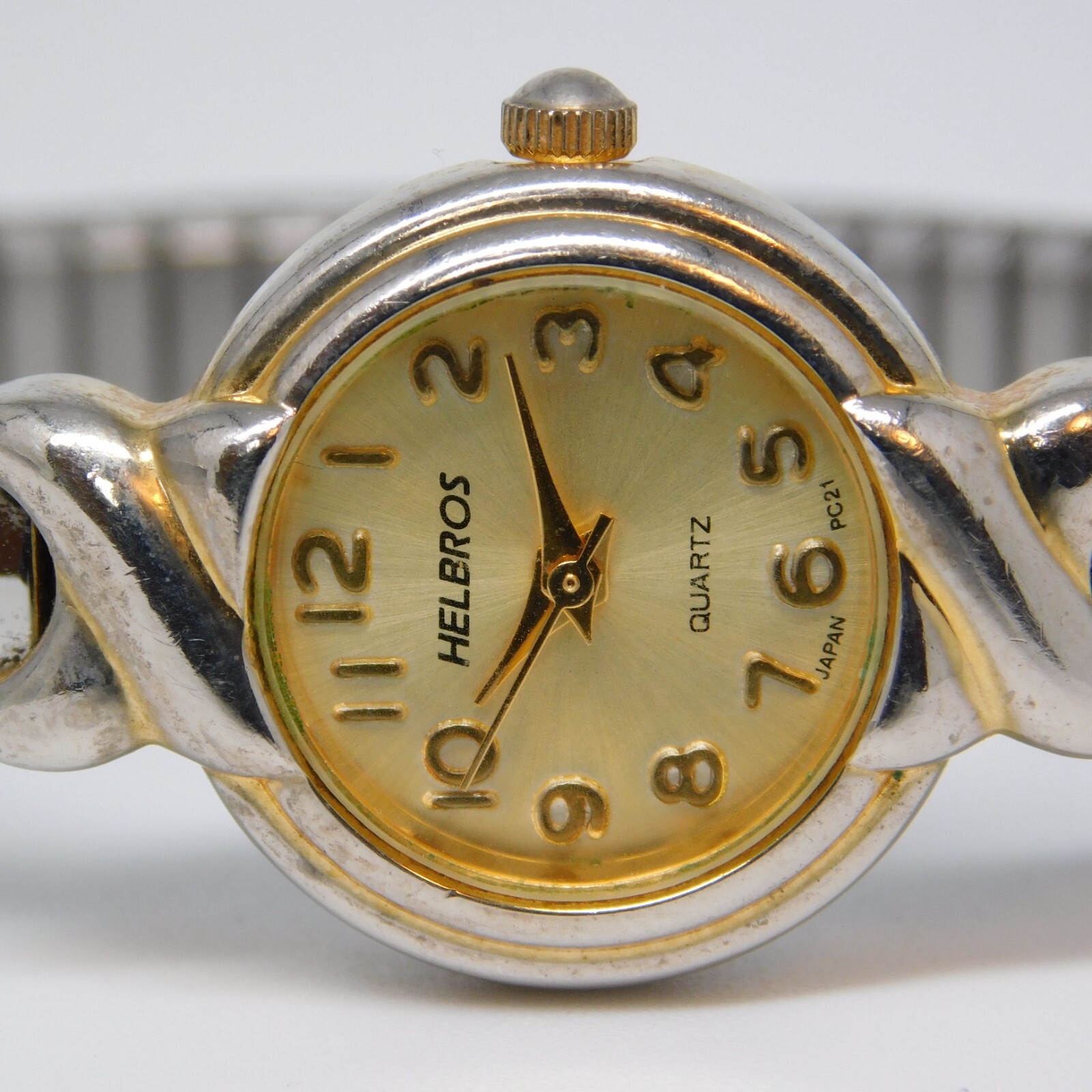 HELBROS 8052T Two Tone Quartz Analog Women’s Watch sz. 6″ New Battery