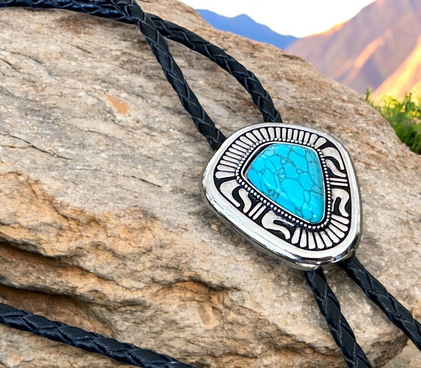 Bolo Tie Mens Wedding Necklace PU Leather Rope Western Cowboy Style
