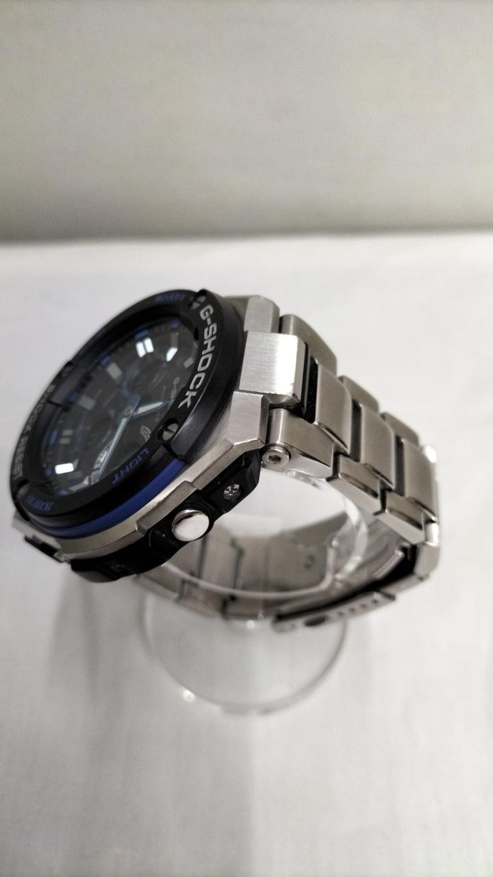 G SHOCK Body only Model GST W110D CASIO