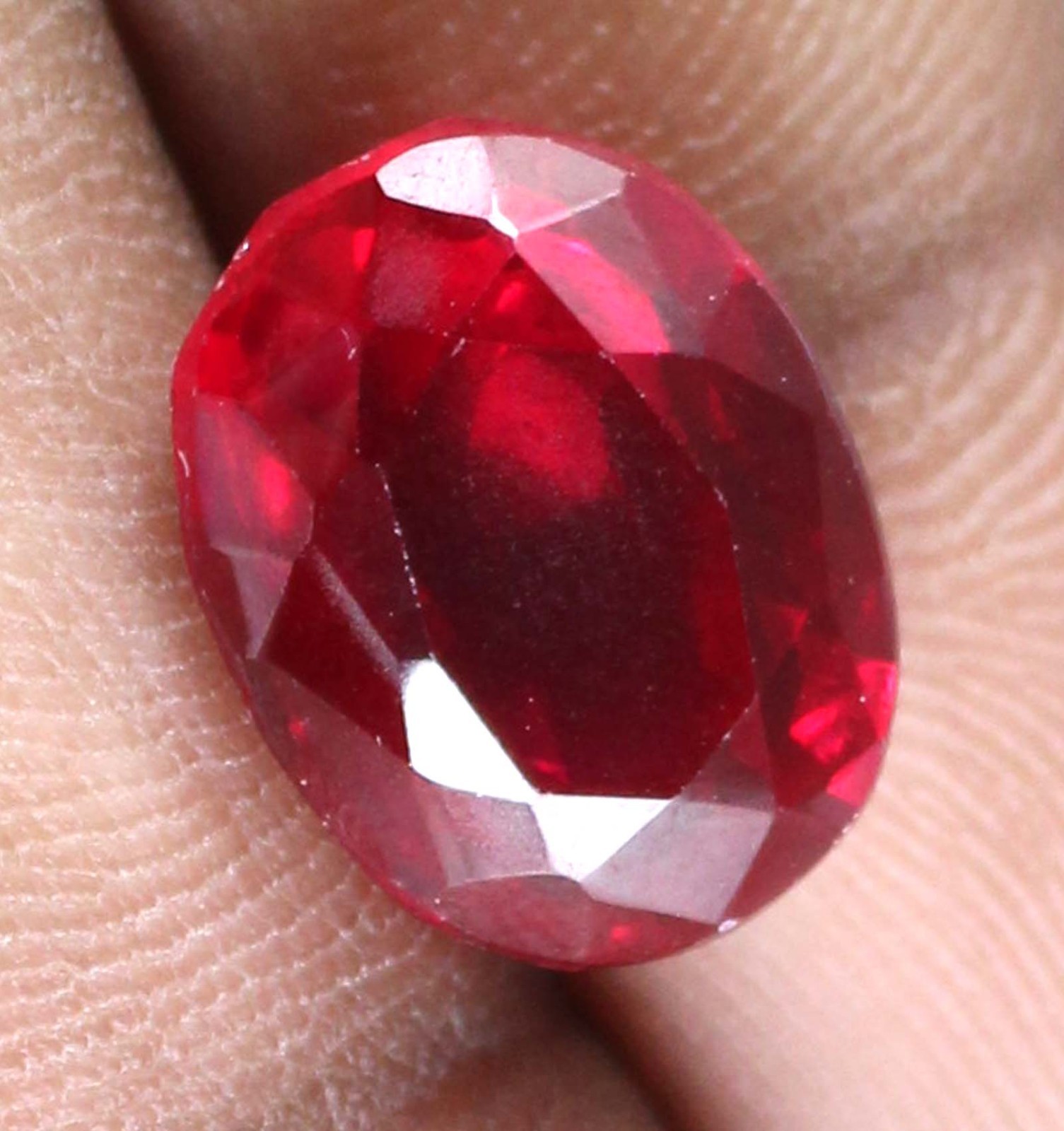 Burma Red Painite 10.40 Ct/13 mm Natural Oval Cut Gemstone Certified T17094