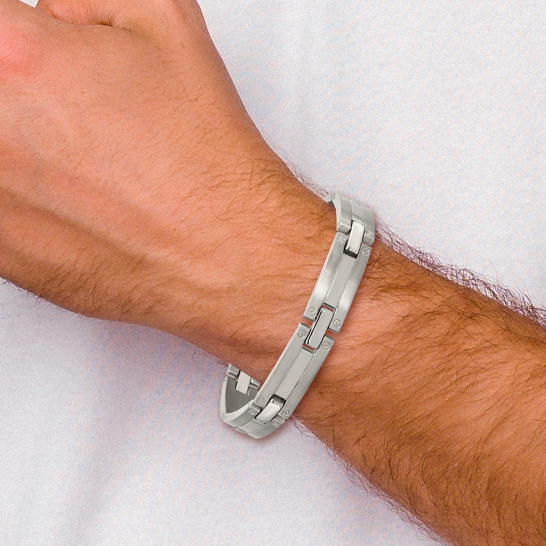 Chisel Titanium Brushed and Polished 8.5 inch Bracelet TBB109
