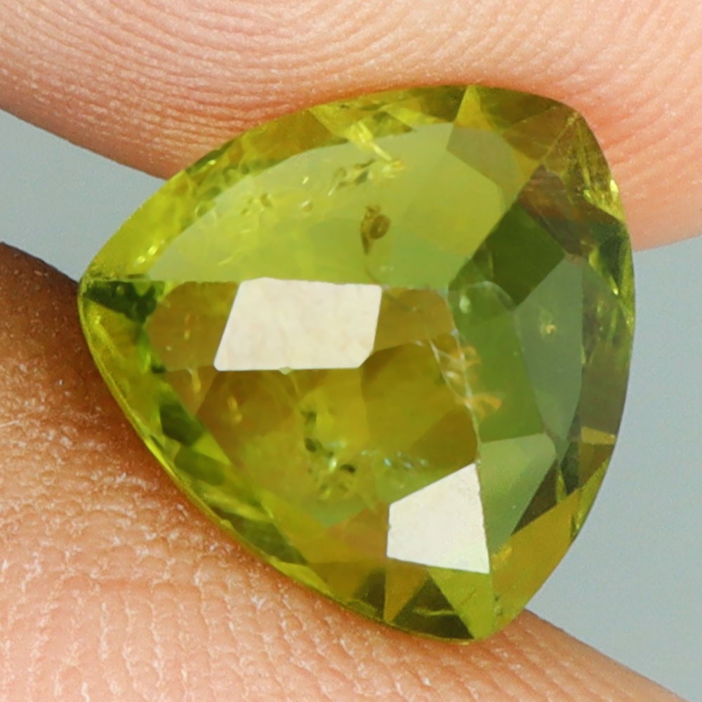 Trilliant Cut Natural Unheated Top Rich Green Peridot 3.46ct 10mm Gem Full Fire