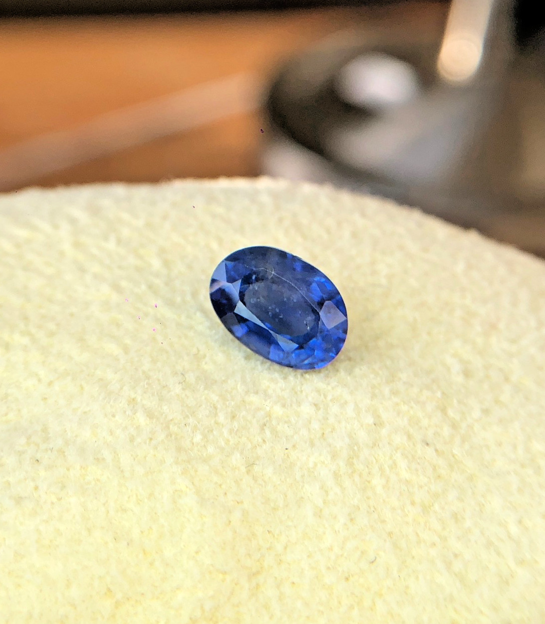 2.35 ct beautiful cornflower blue ceylon sapphire normal heat