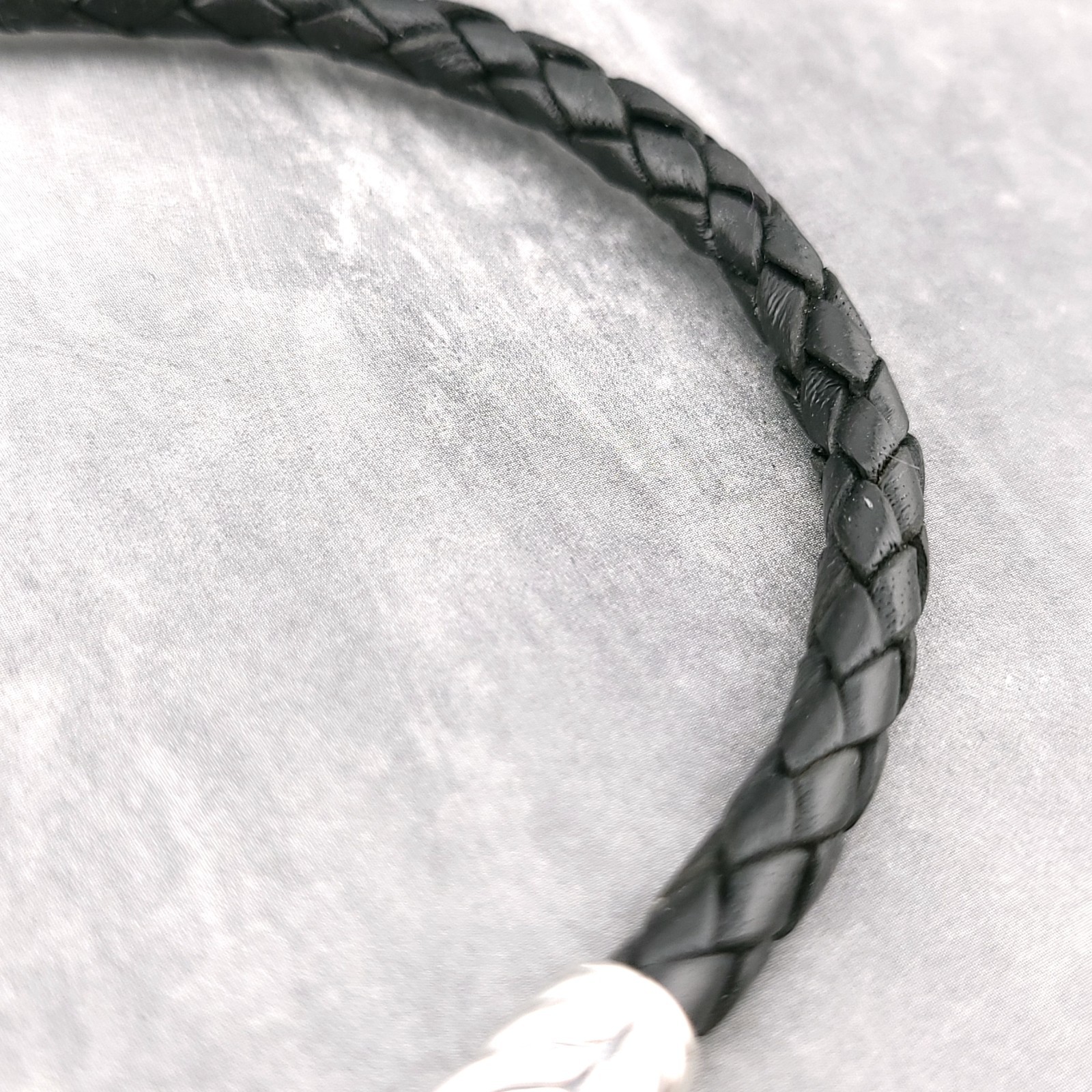 David Yurman Mens 6mm Black Leather Chevron Bracelet Sterling Silver 8 Inch