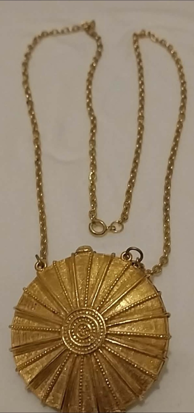 Vtg Estée Lauder Perfume Compact Pendant Necklace