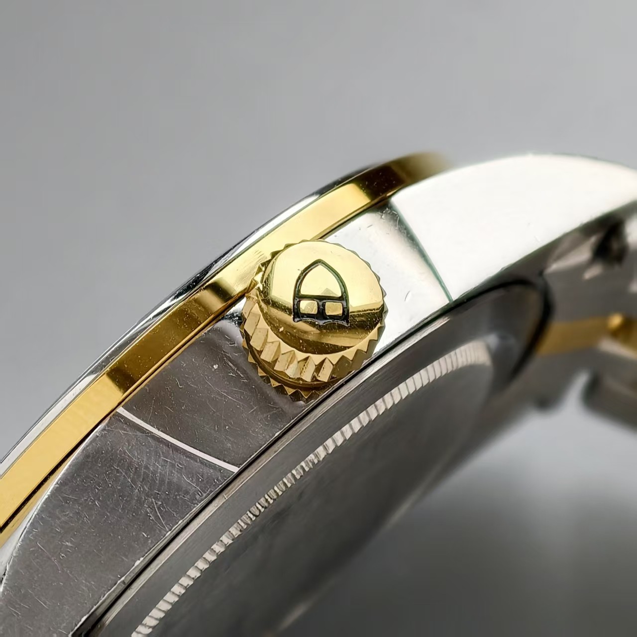 Tudor Gilding Scale Dial Glamour M56003 Men’s Watch Automatic 39mm Date