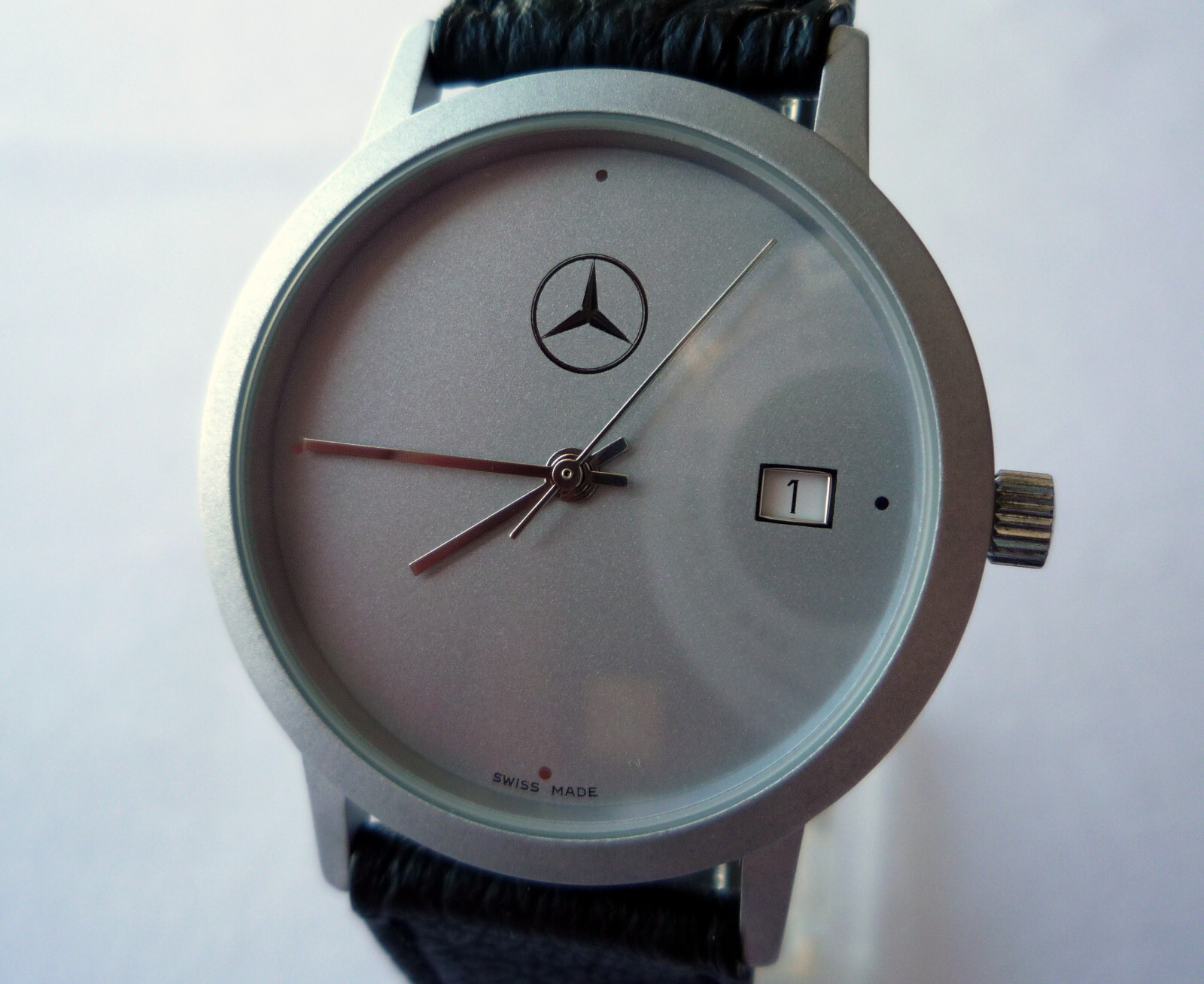 Mercedes Benz Vintage Classic Car Accessory Sport Basic Design Swiss Made Watch