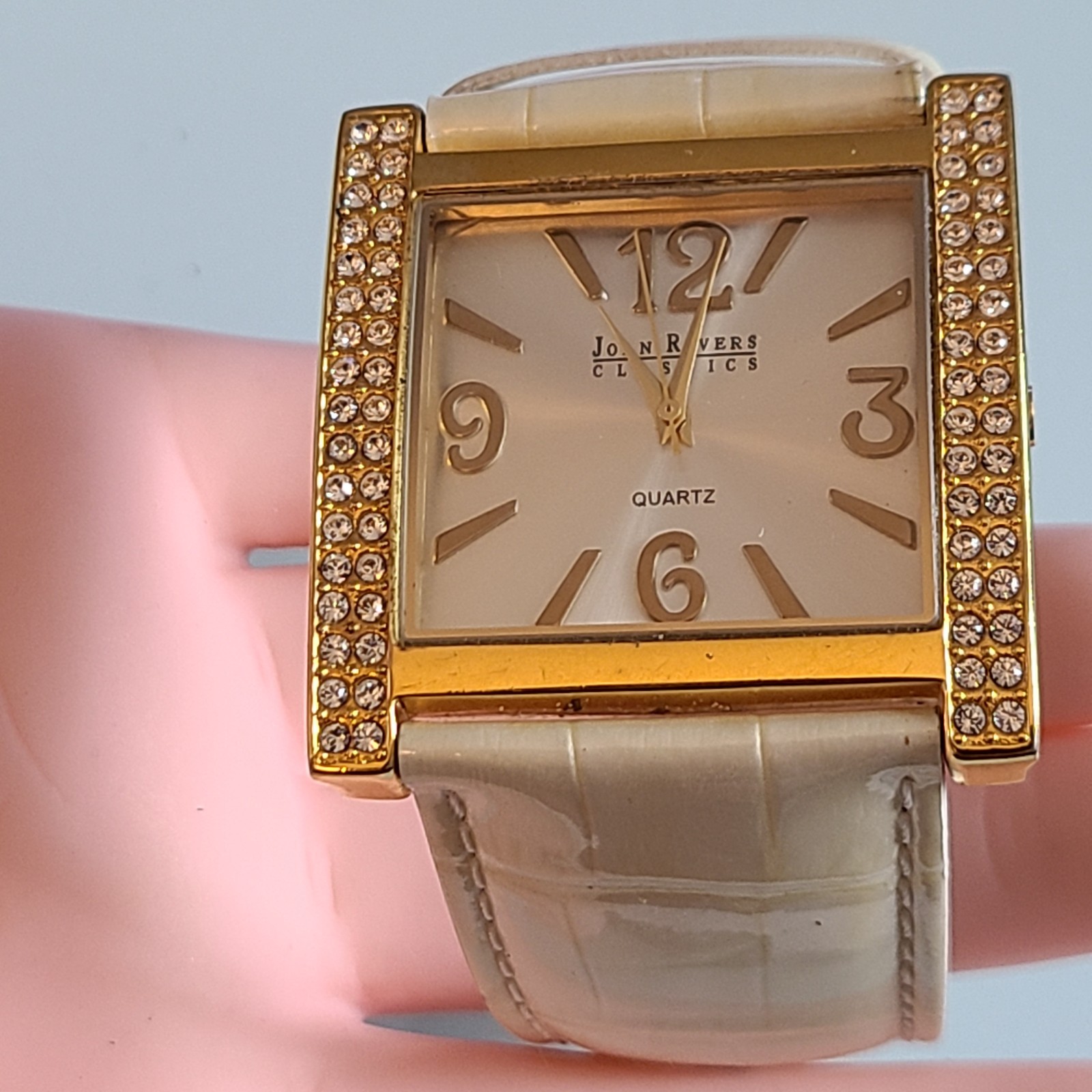 Joan Rivers Classics V377 (Lightning bolt symbol) Stainless Steel WATCH WORKS