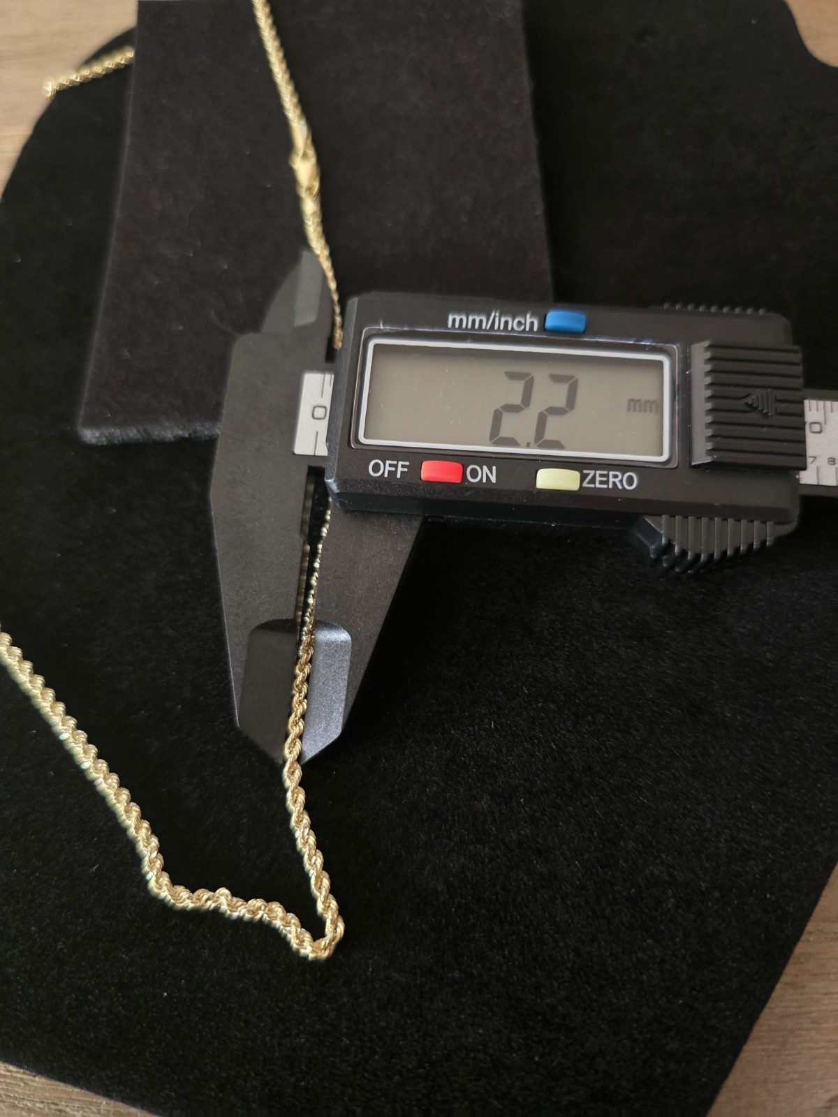 10k Yellow Gold Diamond Cut Hollow Rope Chain Necklace 2.2mm 18″
