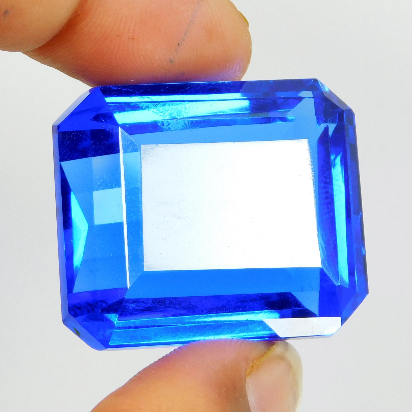 Certified 106.50 Ct Natural Blue Tanzanite AAA+ Grade Stunning Loose Gemstone