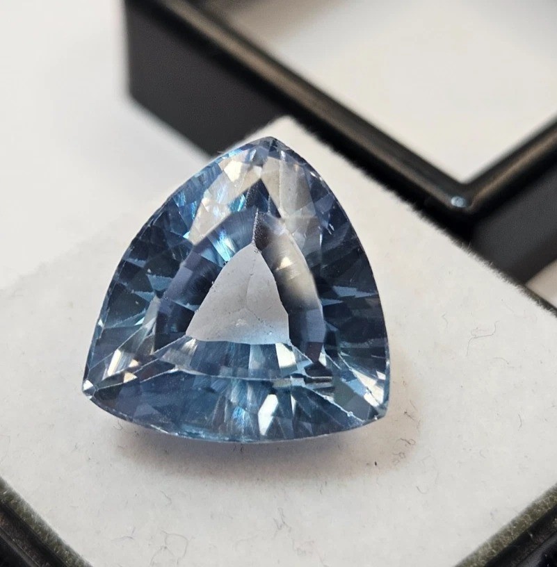 Natural Aquamarine Blue Colour 10+ Ct Trillion Cut Loose EGL Certified Gemstone