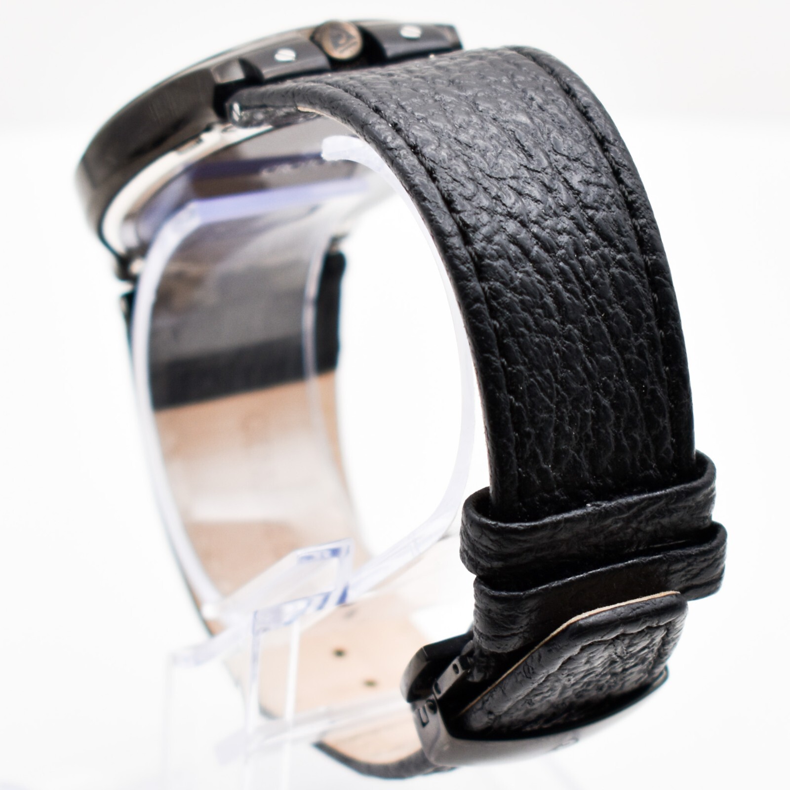 Limited Edition Croton Men’s Quartz Wristwatch w Genuine Shark Leather Band