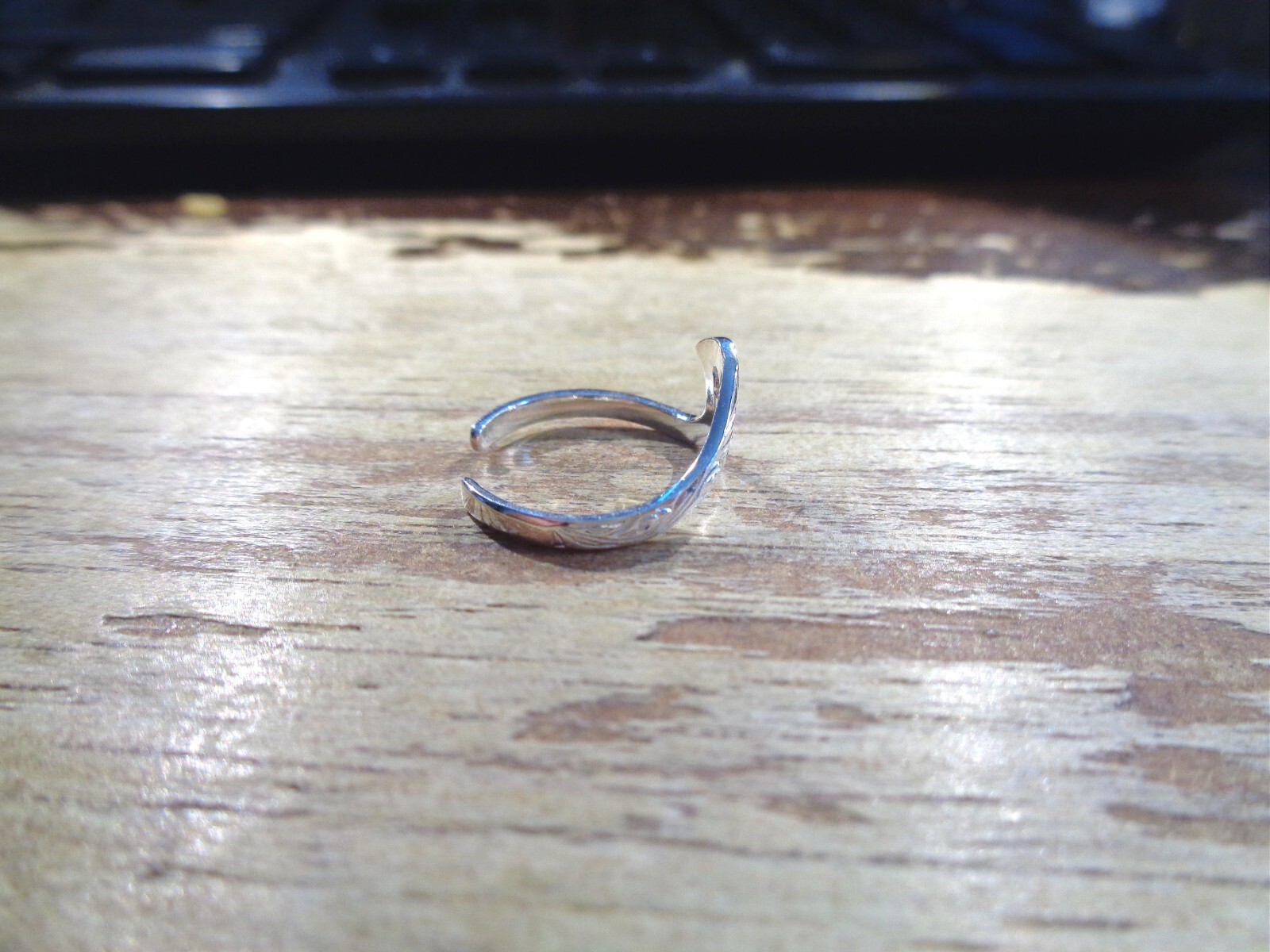 SOLID 925 SILVER ENGRAVED OCEAN SCROLLS HAWAIIAN BREAKING/CRESTING WAVE TOE RING