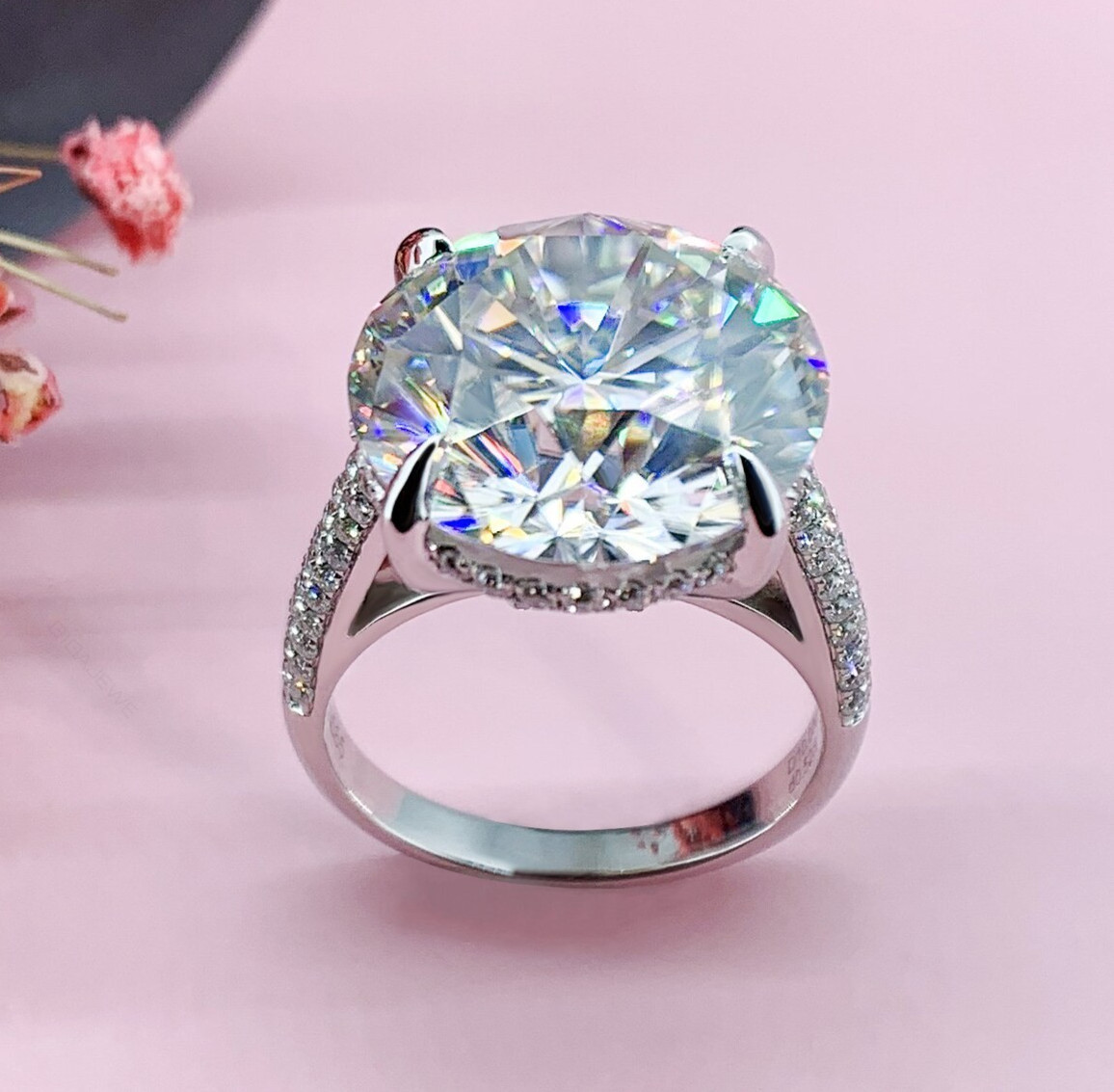 RARE 10.00 Ct, Certified White Diamond Ring,Tariffs FREE & Matching Studs .