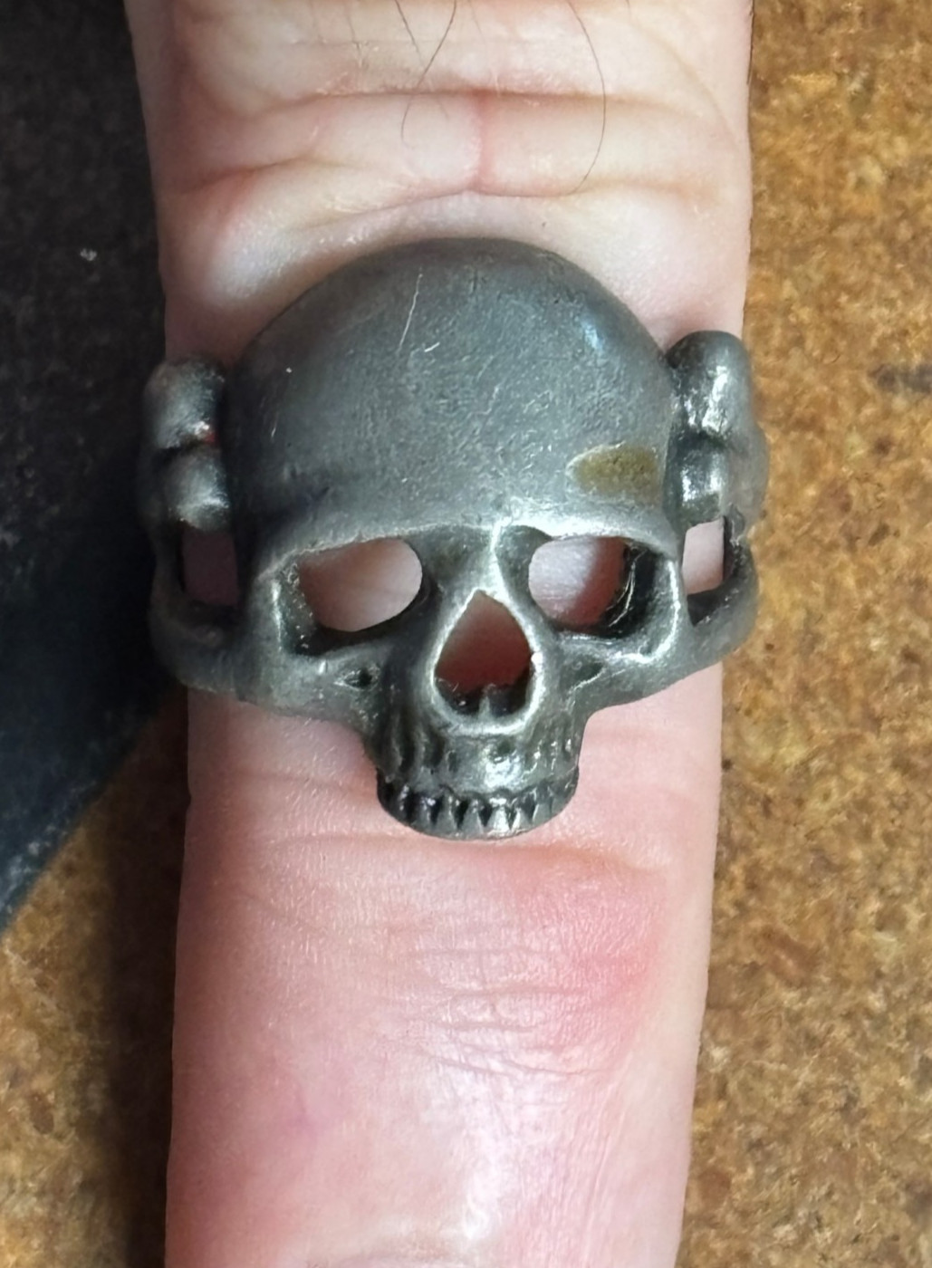 Vtg sz 5.5 ALCHEMY England GOTHIC Occult Pewter DEATH HEAD SKULL Ring SKELETON