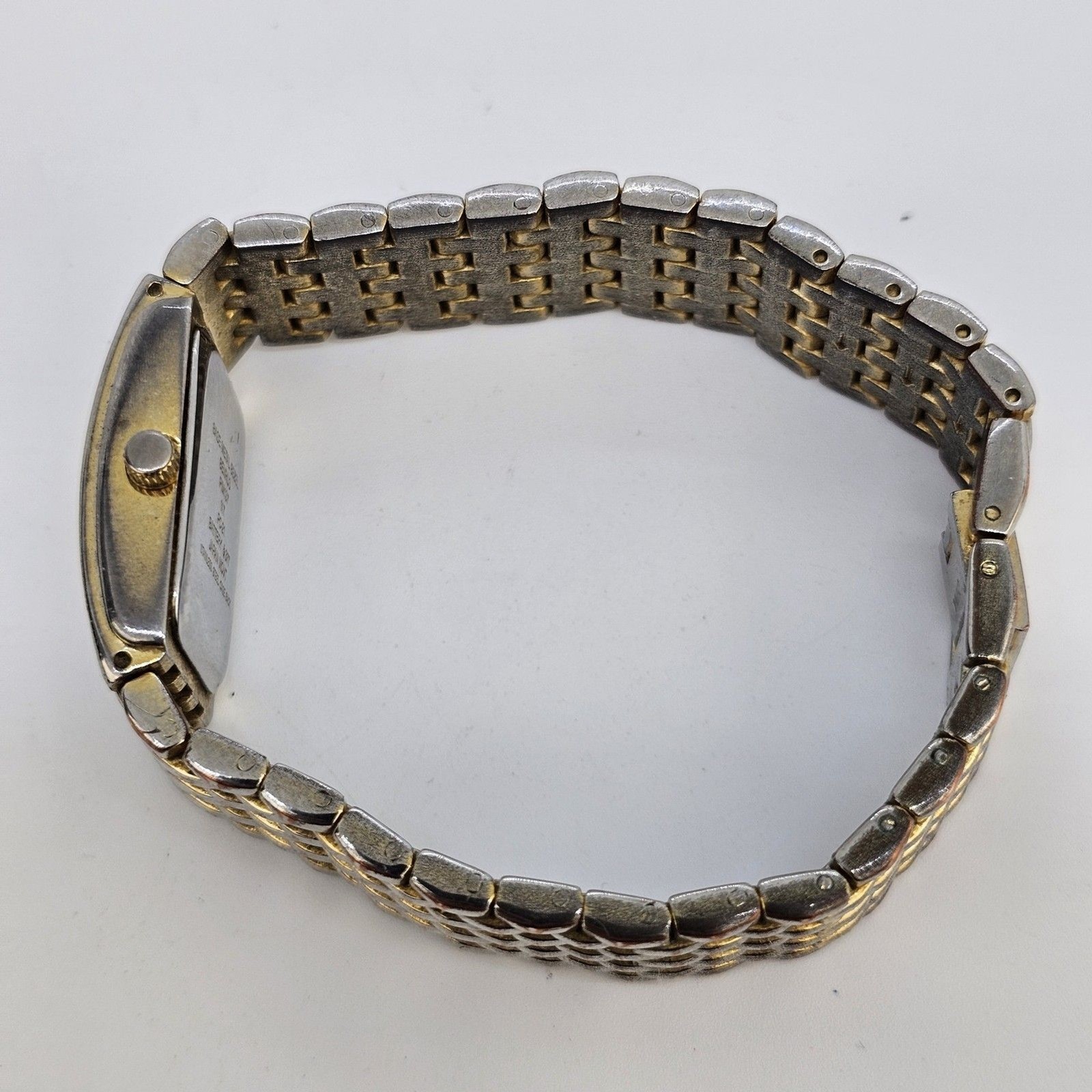 Benrus Women’s Watch 19MM Gold Dial Diamond Bezel Gold Bracelet 6.5″ New Battery