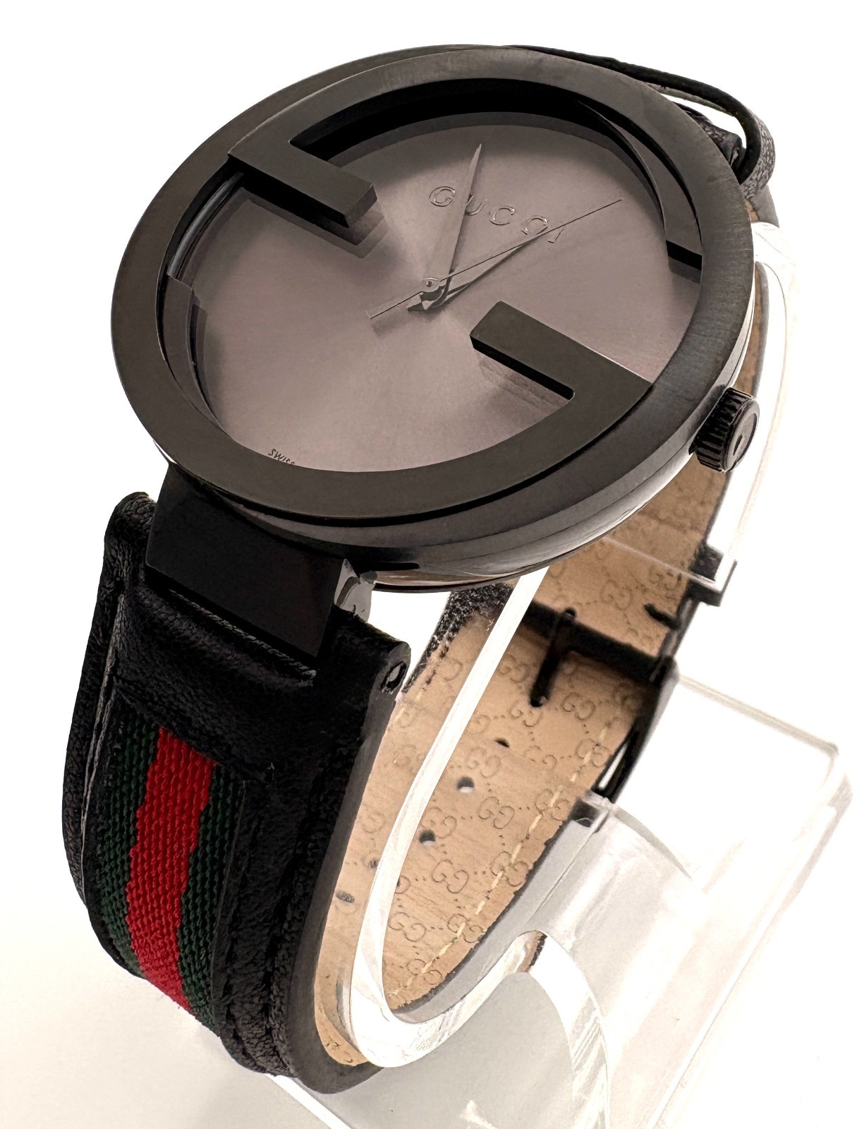 Gucci YA133206 Men’s Interlocking Black Leather Strap with Red and Green 42mm