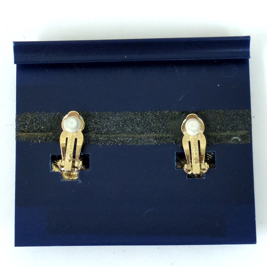 Vintage Givenchy Gold Tone Heart Clip On Earrings Bijoux Logomania 03772301