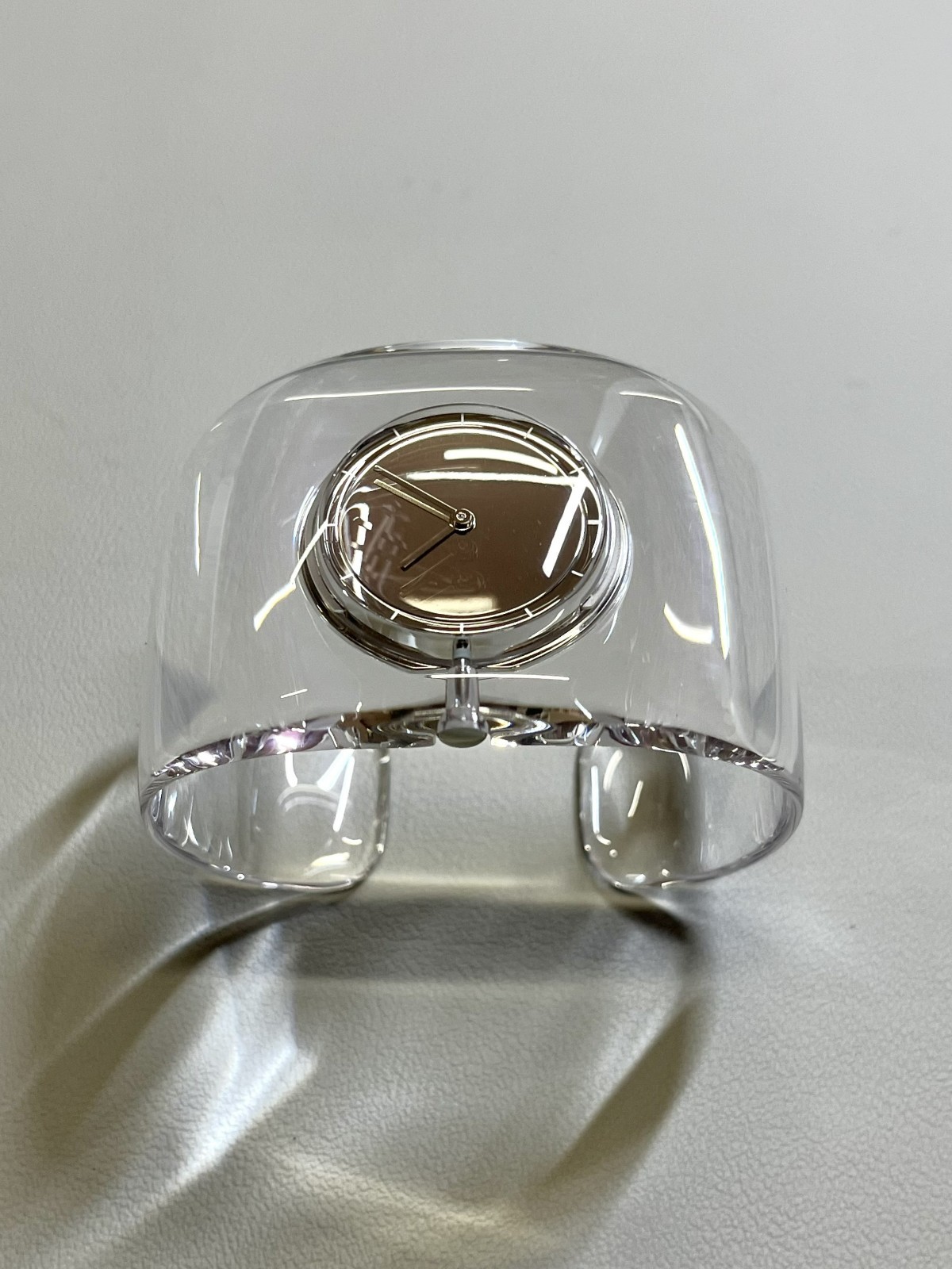 Issey Miyake O-Bold NYAS001 Clear Bangle Wrist Watch Unisex Transparent New Box