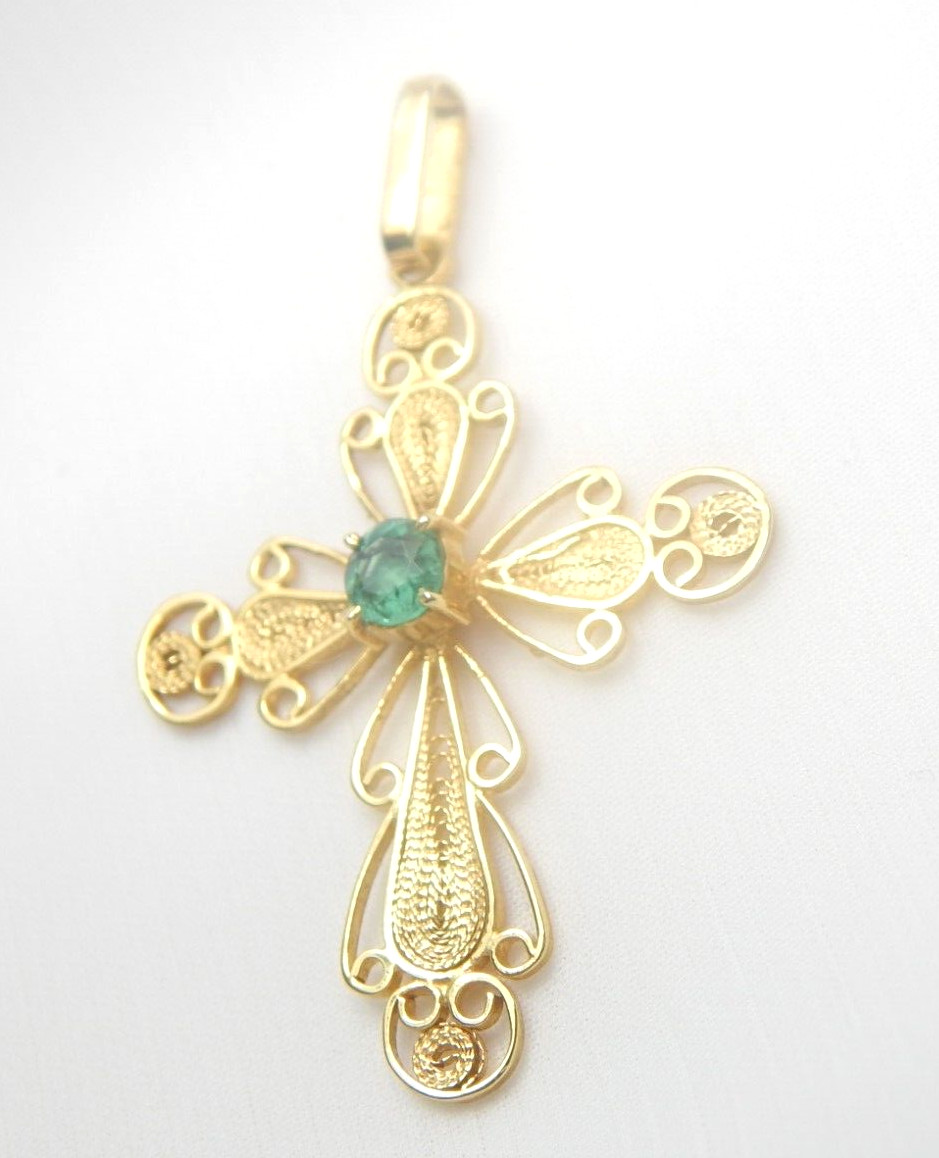 Colombian Round Emerald Pendant 0.40 Cts Sterling Silver Gold Plated Filigree