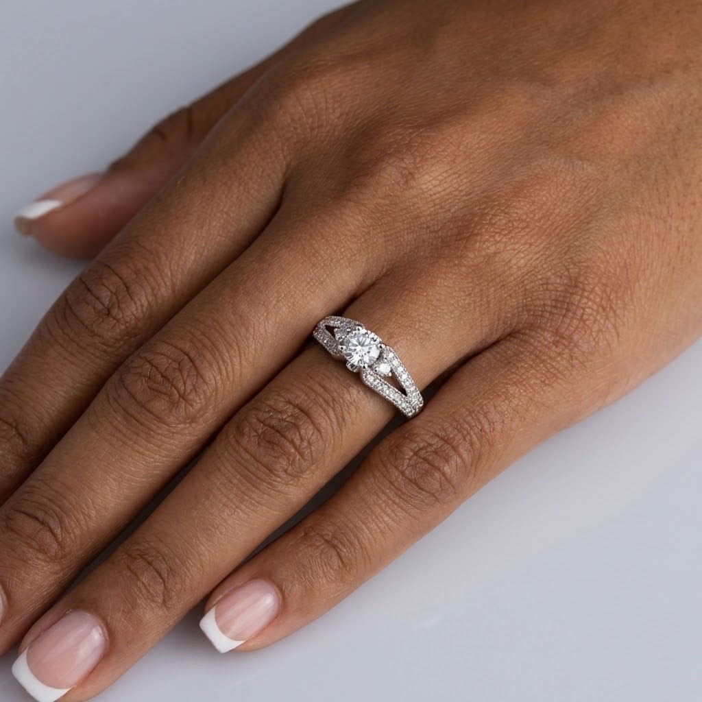 Engagement Ring 14K White Gold Vintage 1.39 Carat Round Lab-Grown Diamond E VS2