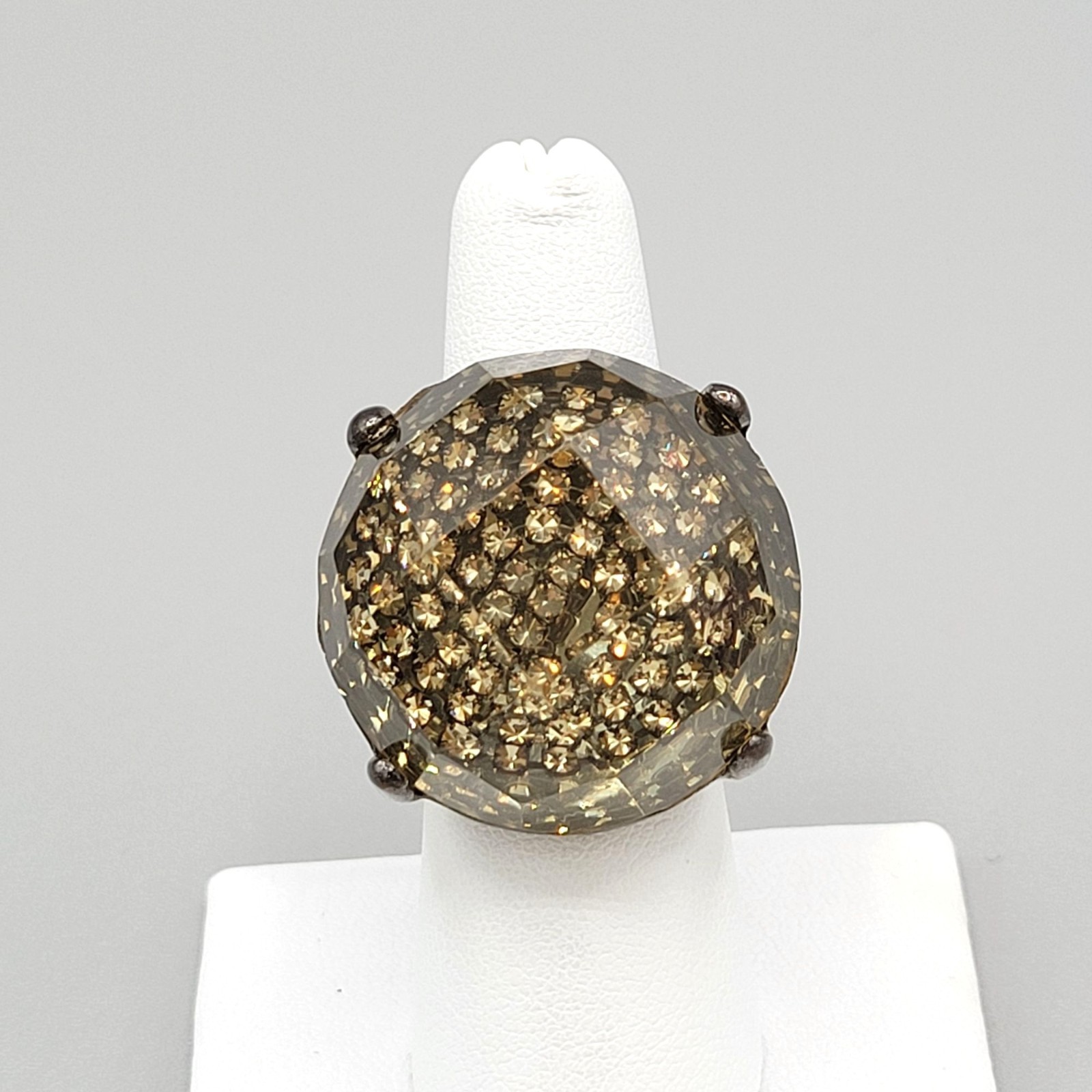 Faceted Dome Bulky Stretch Ring Statement With Gold Glitter Resin Glass Base