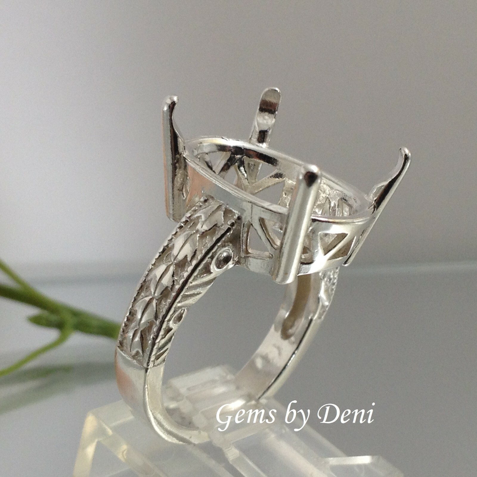 (7×5-18x13mm) Oval Engraved Shank Sterling Silver Ring Setting Size 7