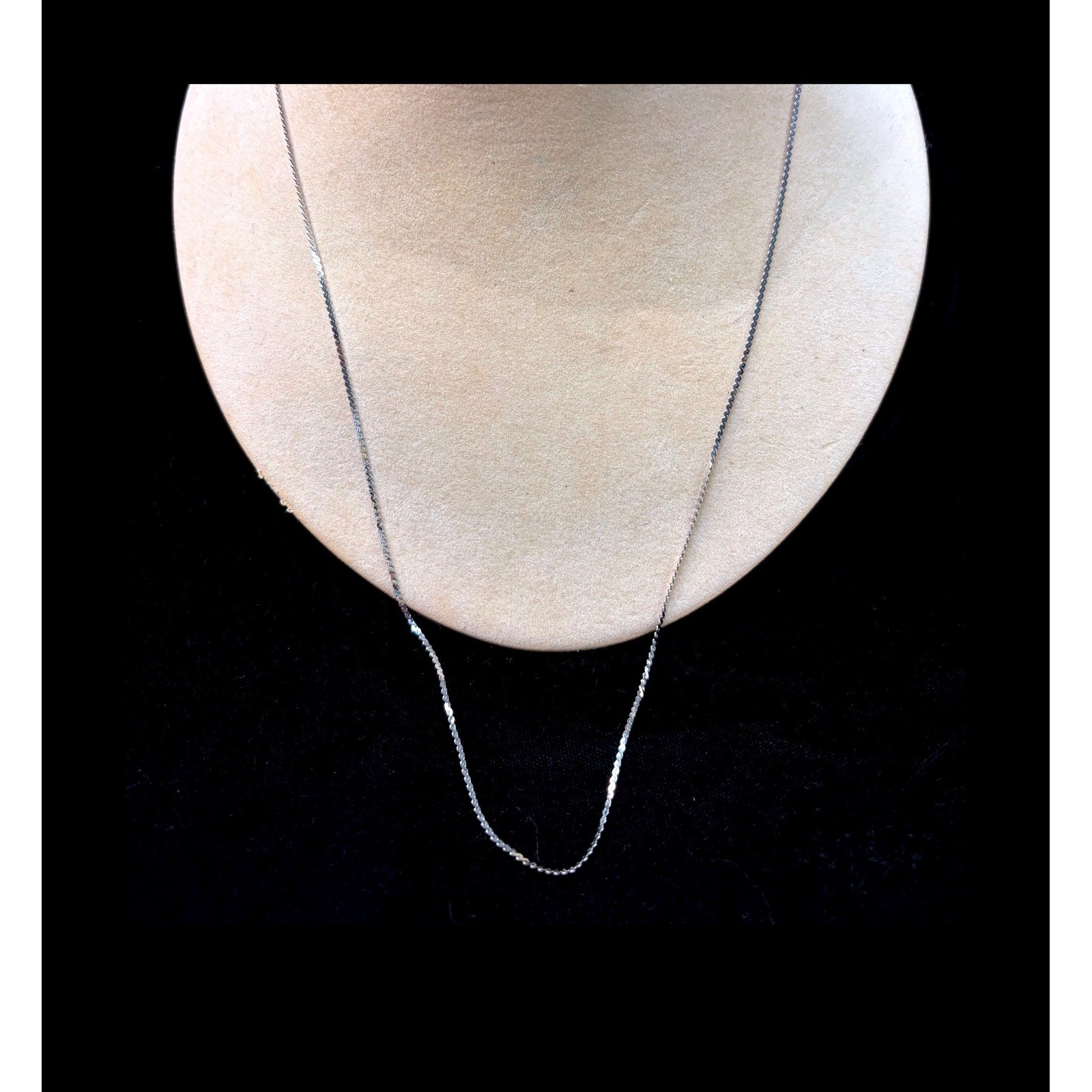 Silver tone Box Chain Necklace 22 Inch Fine Link Italian Style Silver