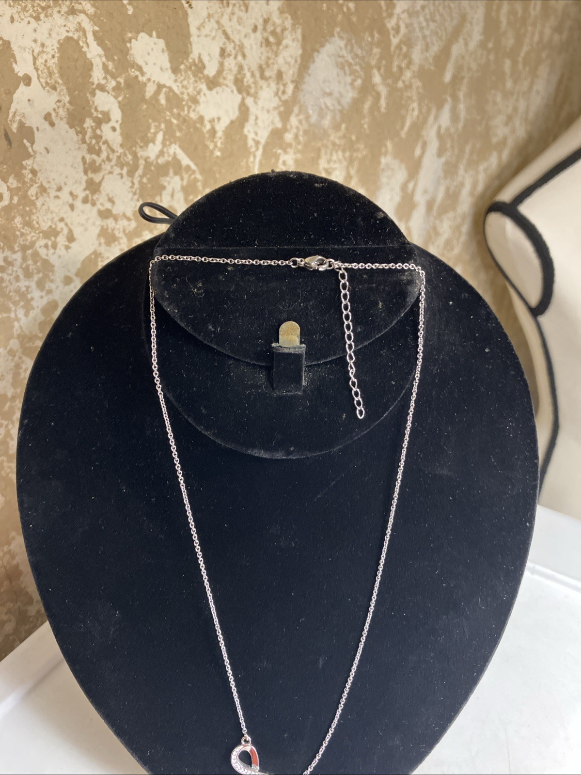 HMK LIC Stainless Steel Infinity Necklace 18-20” Adjustable Elegant Gorgeous