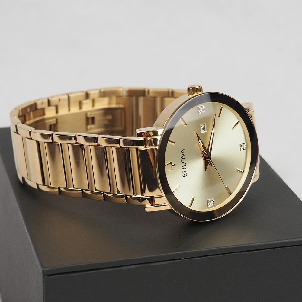 Bulova Futuro 97D115 Champagne Dial Gold-Tone Stainless Steel Men’s Watch 42mm